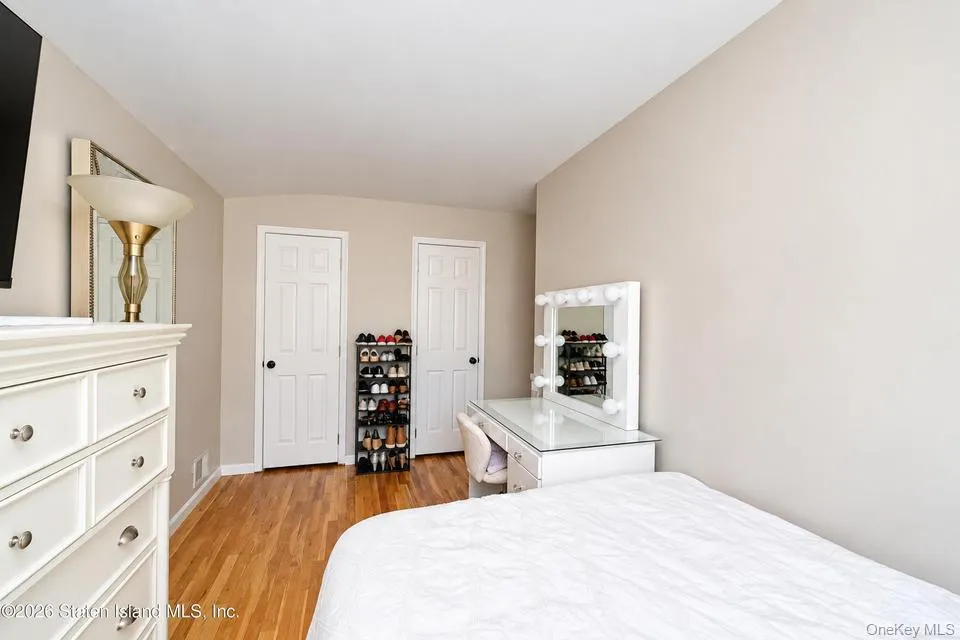 23 Dreyer Ave, New York, NY, 3 Bedrooms Bedrooms, 9 Rooms Rooms,2 BathroomsBathrooms,Residential,For Rent,Dreyer Ave,0,1055419 23 Dreyer Ave, New York, NY, 3 Bedrooms Bedrooms, 9 Rooms Rooms,2 BathroomsBathrooms,Residential,For Rent,Dreyer Ave,0,1055419