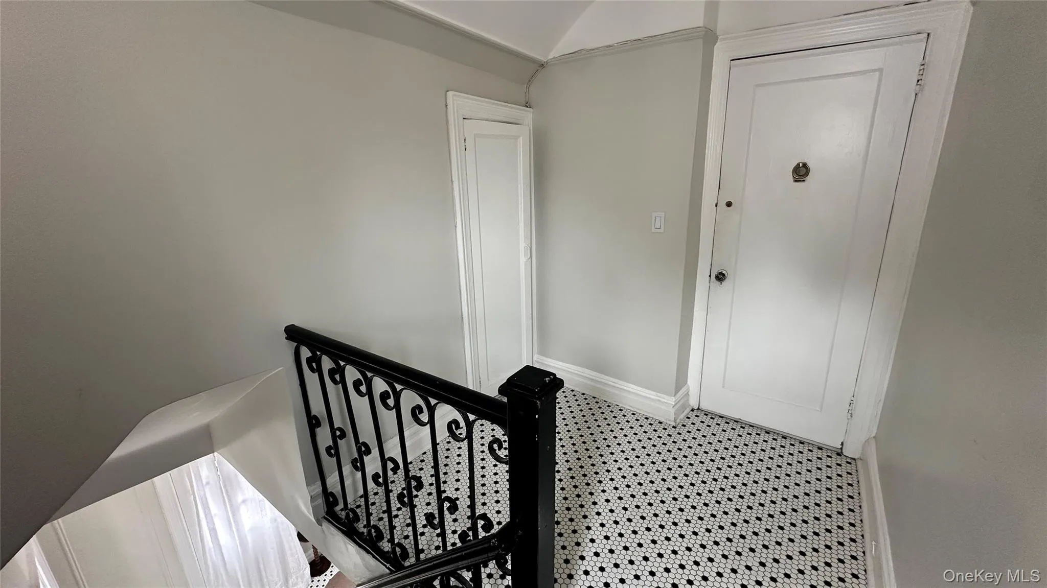 Apt entrance is a 2 flight walk up Apt entrance is a 2 flight walk up