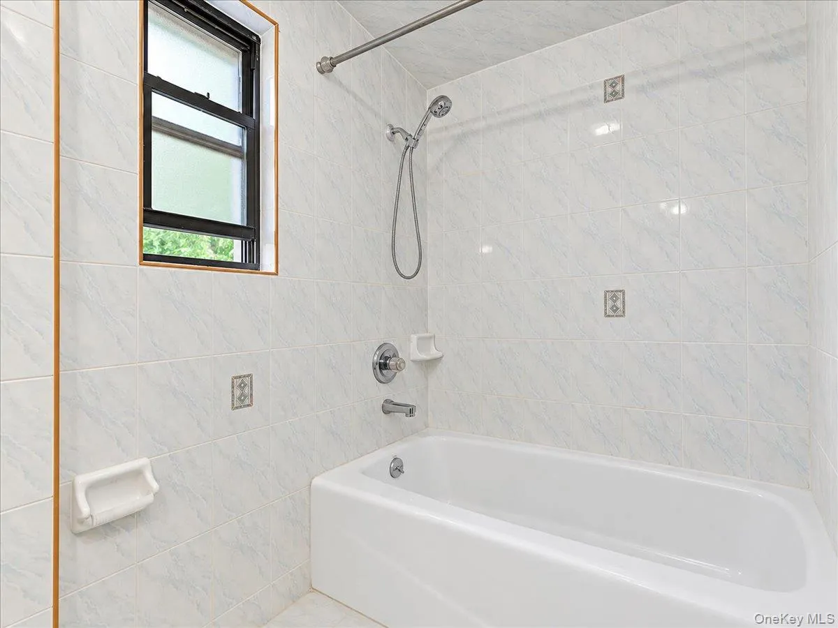 75-79 181st Street, New York, NY, 3 Bedrooms Bedrooms, 7 Rooms Rooms,2 BathroomsBathrooms,Residential,For Rent,181st,0,1055421 75-79 181st Street, New York, NY, 3 Bedrooms Bedrooms, 7 Rooms Rooms,2 BathroomsBathrooms,Residential,For Rent,181st,0,1055421