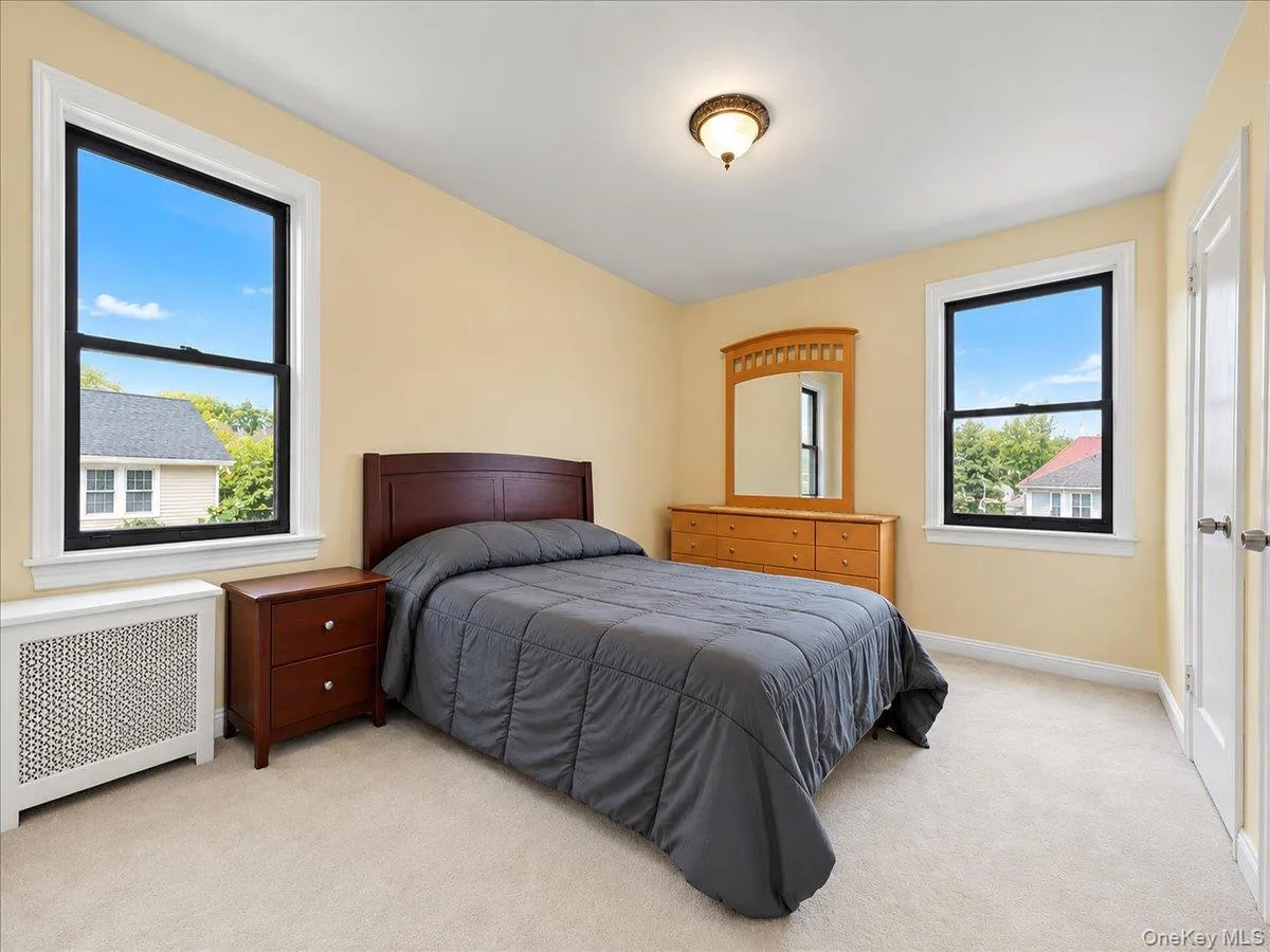 75-79 181st Street, New York, NY, 3 Bedrooms Bedrooms, 7 Rooms Rooms,2 BathroomsBathrooms,Residential,For Rent,181st,0,1055421 75-79 181st Street, New York, NY, 3 Bedrooms Bedrooms, 7 Rooms Rooms,2 BathroomsBathrooms,Residential,For Rent,181st,0,1055421