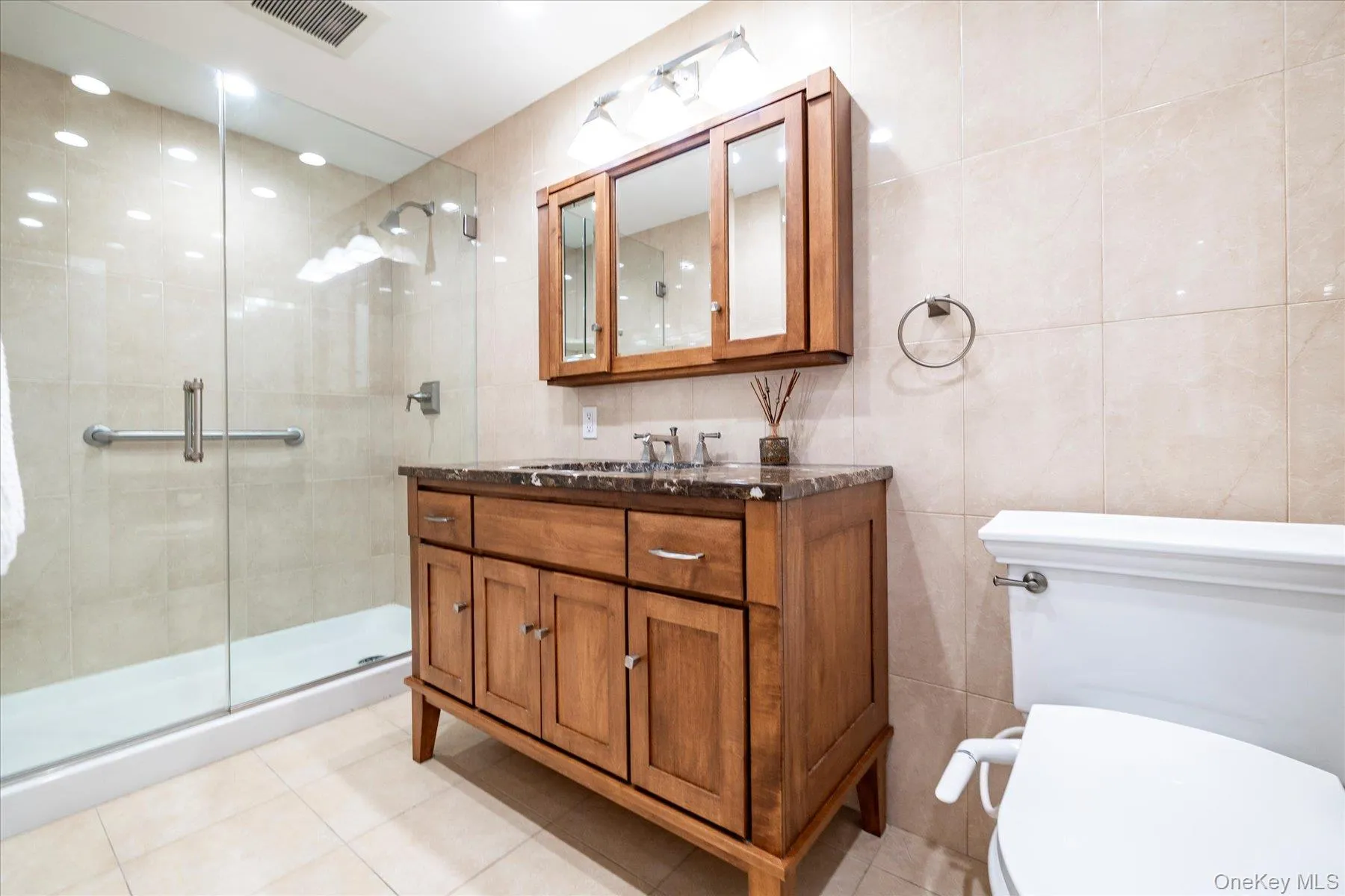 450 Broadway, Long Beach, NY, 1 Bedroom Bedrooms, 4 Rooms Rooms,1 BathroomBathrooms,Residential Lease,For Rent,Broadway,0,1055427 450 Broadway, Long Beach, NY, 1 Bedroom Bedrooms, 4 Rooms Rooms,1 BathroomBathrooms,Residential Lease,For Rent,Broadway,0,1055427