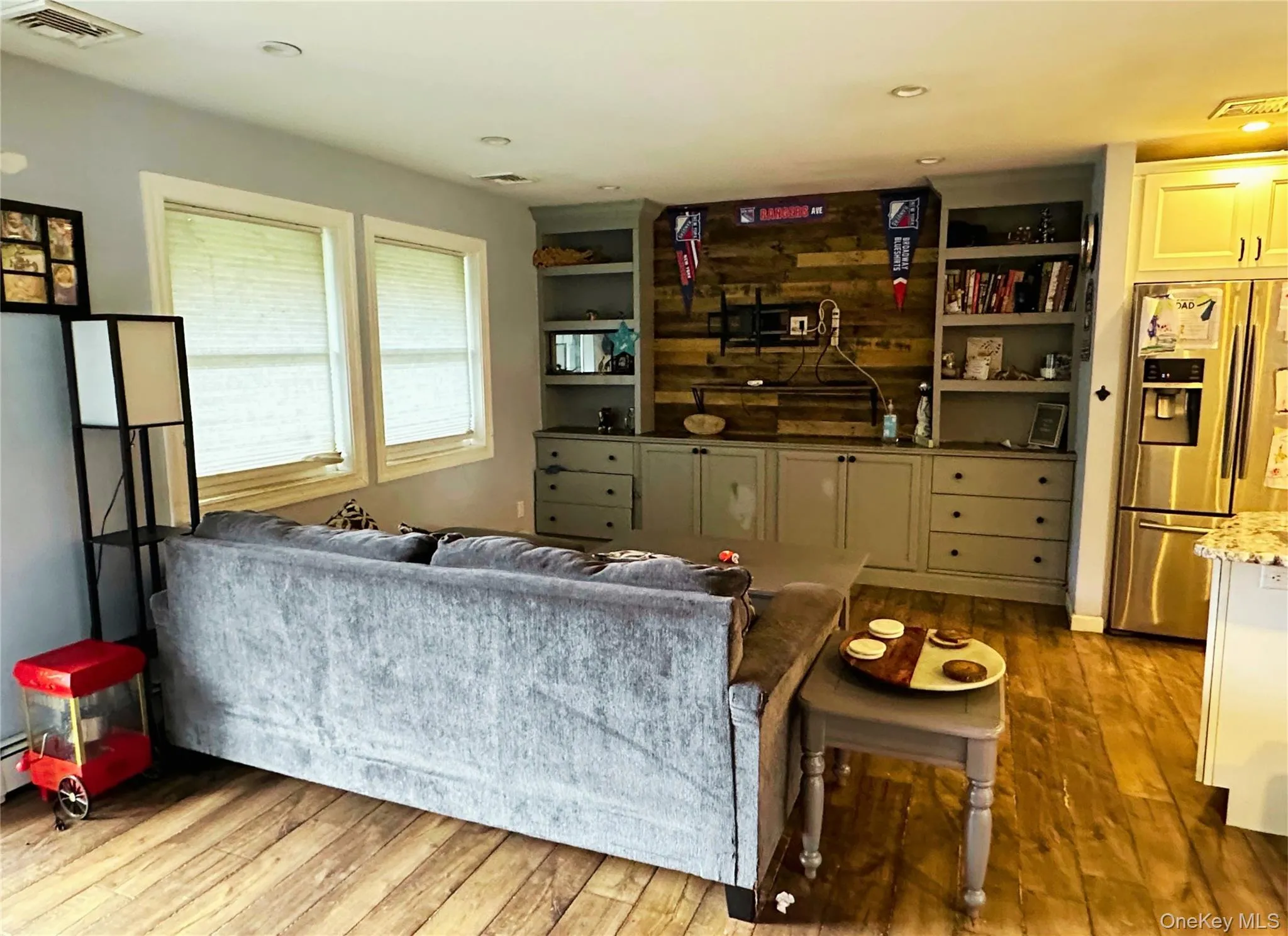 44 Floradora Drive, Brookhaven, NY, 3 Bedrooms Bedrooms, 5 Rooms Rooms,2 BathroomsBathrooms,Residential,For Rent,Floradora,0,1055428 44 Floradora Drive, Brookhaven, NY, 3 Bedrooms Bedrooms, 5 Rooms Rooms,2 BathroomsBathrooms,Residential,For Rent,Floradora,0,1055428