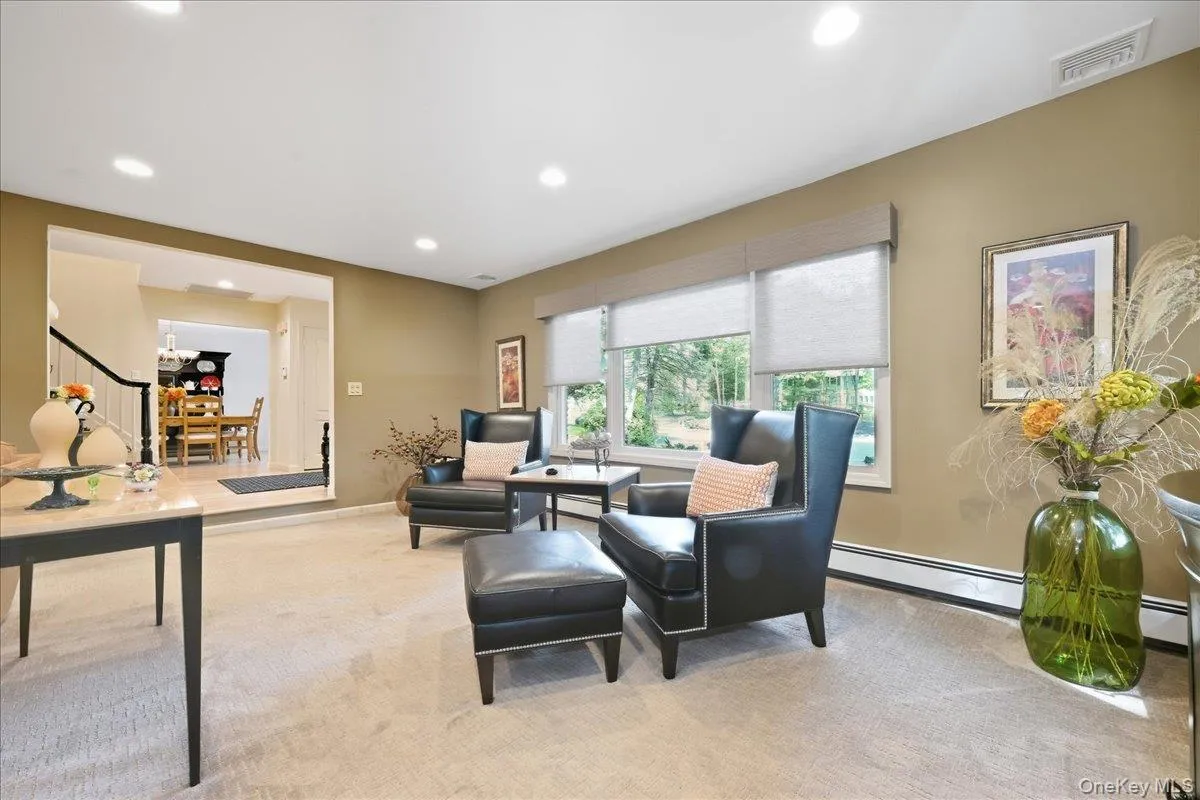 8 Philson Court, Smithtown, NY, 5 Bedrooms Bedrooms, 8 Rooms Rooms,2 BathroomsBathrooms,Residential,For Rent,Philson,0,1055450 8 Philson Court, Smithtown, NY, 5 Bedrooms Bedrooms, 8 Rooms Rooms,2 BathroomsBathrooms,Residential,For Rent,Philson,0,1055450