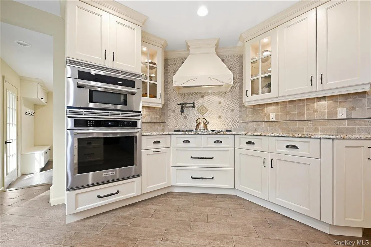 8 Philson Court, Smithtown, NY, 5 Bedrooms Bedrooms, 8 Rooms Rooms,2 BathroomsBathrooms,Residential,For Rent,Philson,0,1055450 8 Philson Court, Smithtown, NY, 5 Bedrooms Bedrooms, 8 Rooms Rooms,2 BathroomsBathrooms,Residential,For Rent,Philson,0,1055450