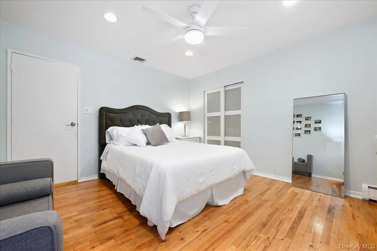 8 Philson Court, Smithtown, NY, 5 Bedrooms Bedrooms, 8 Rooms Rooms,2 BathroomsBathrooms,Residential,For Rent,Philson,0,1055450 8 Philson Court, Smithtown, NY, 5 Bedrooms Bedrooms, 8 Rooms Rooms,2 BathroomsBathrooms,Residential,For Rent,Philson,0,1055450