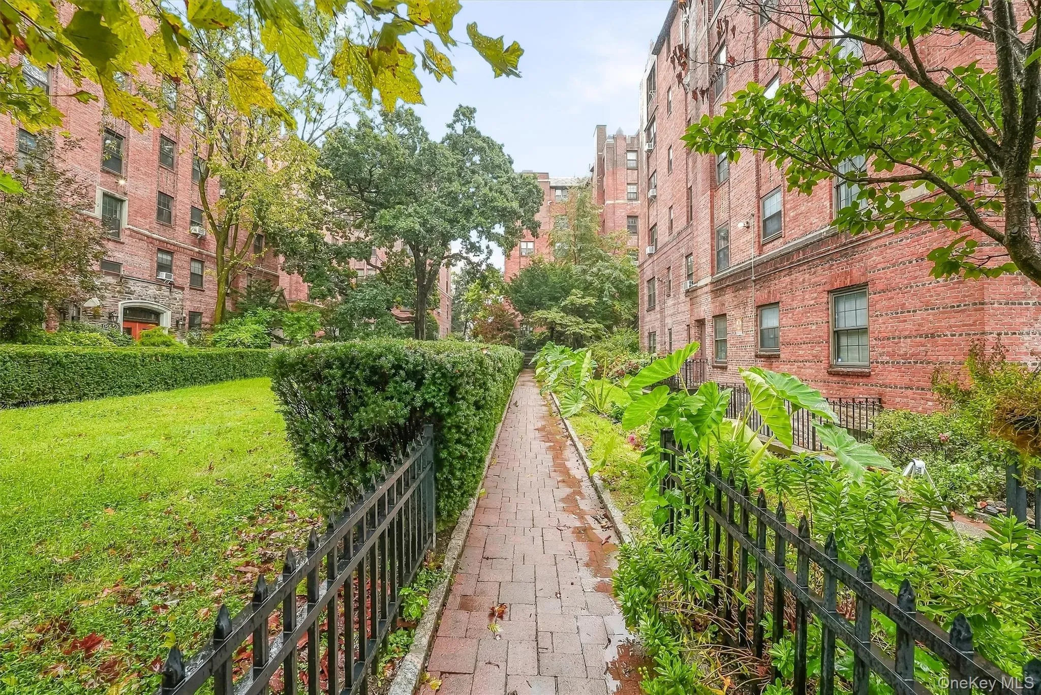 828 Bronx River Road, Yonkers, NY, 3 Bedrooms Bedrooms, 8 Rooms Rooms,2 BathroomsBathrooms,Residential,For Rent,Bronx River,0,1055452 828 Bronx River Road, Yonkers, NY, 3 Bedrooms Bedrooms, 8 Rooms Rooms,2 BathroomsBathrooms,Residential,For Rent,Bronx River,0,1055452