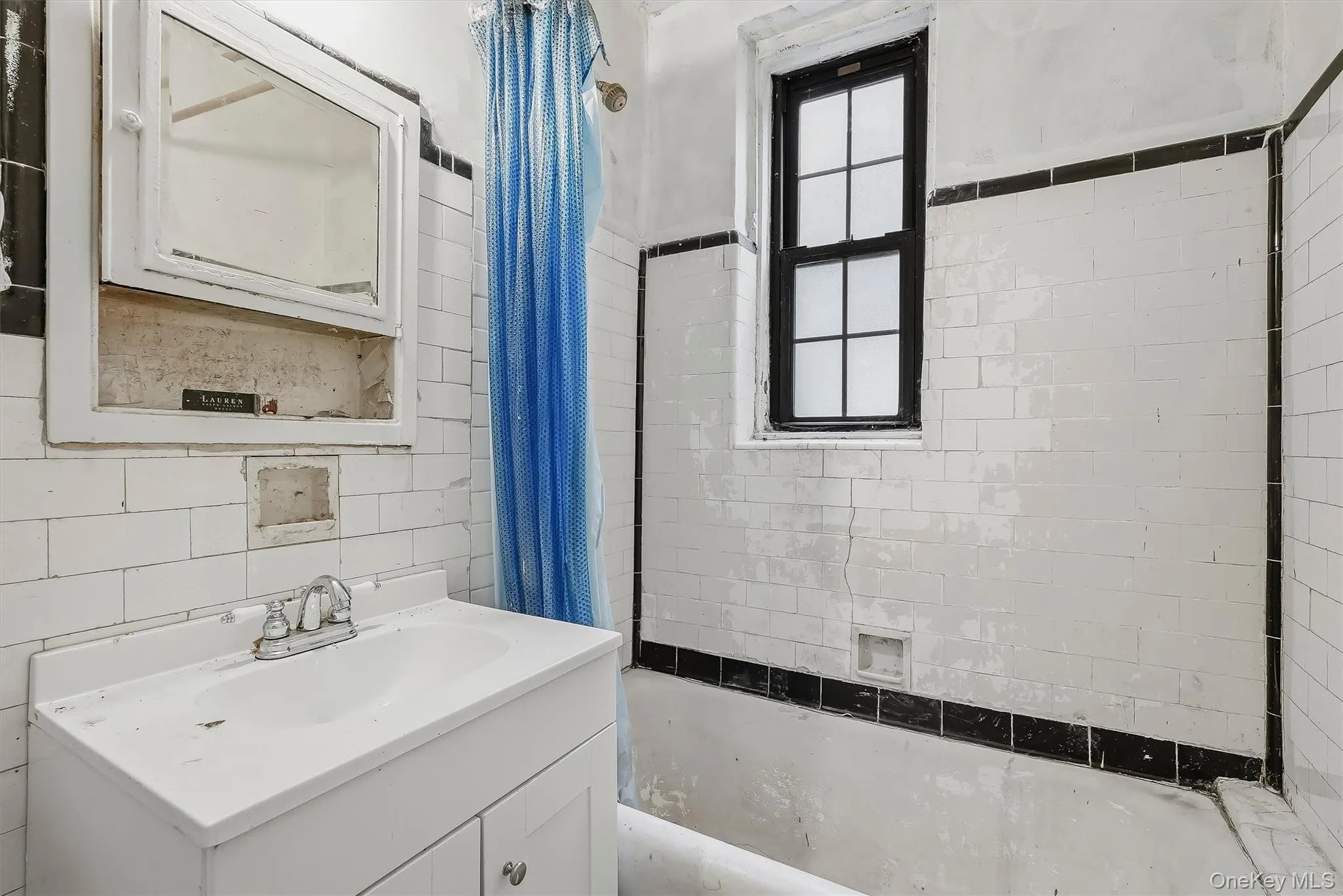 828 Bronx River Road, Yonkers, NY, 3 Bedrooms Bedrooms, 8 Rooms Rooms,2 BathroomsBathrooms,Residential,For Rent,Bronx River,0,1055452 828 Bronx River Road, Yonkers, NY, 3 Bedrooms Bedrooms, 8 Rooms Rooms,2 BathroomsBathrooms,Residential,For Rent,Bronx River,0,1055452