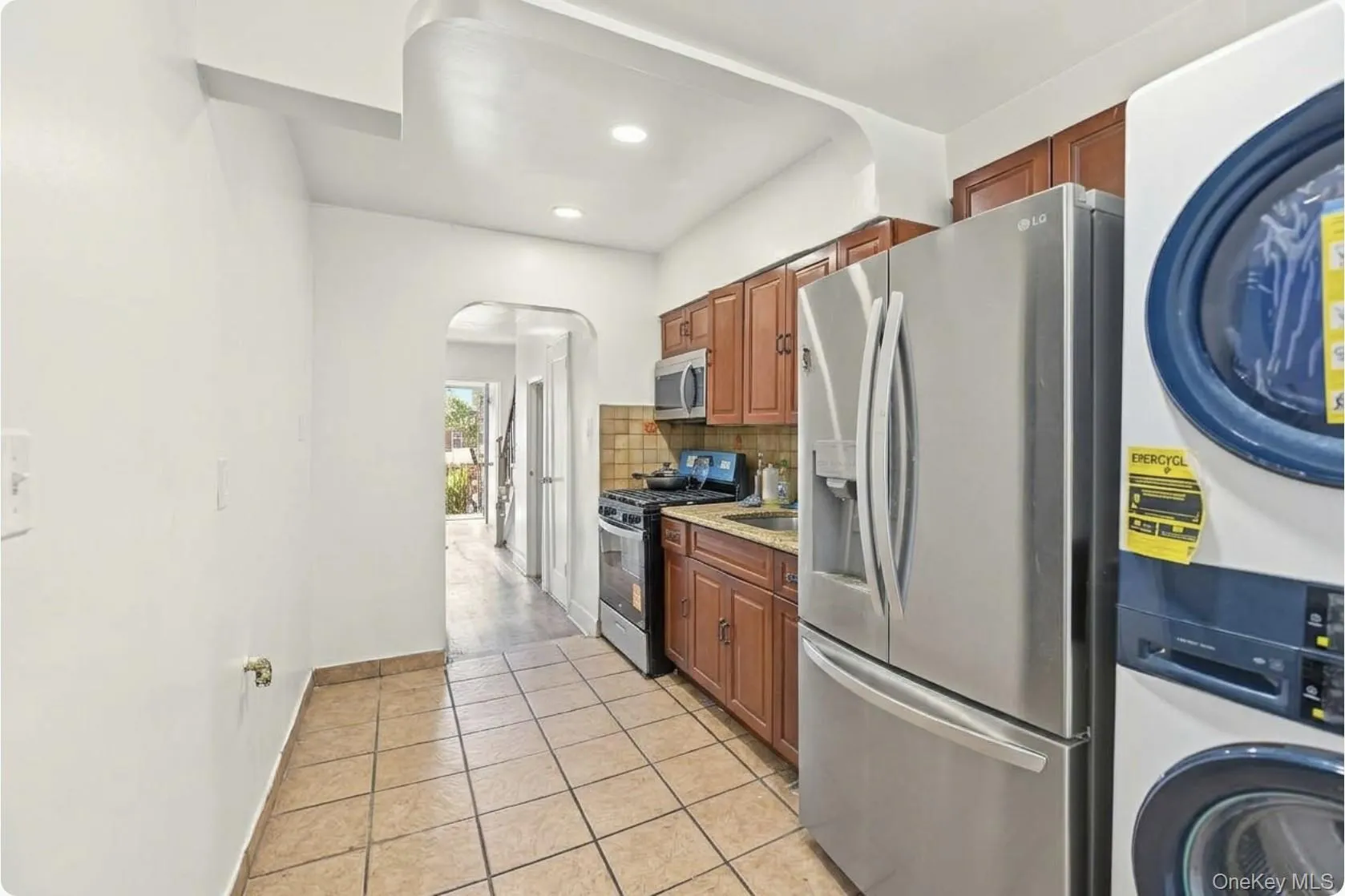 3312 Paulding Avenue, New York, NY, 3 Bedrooms Bedrooms, 6 Rooms Rooms,2 BathroomsBathrooms,Residential,For Rent,Paulding,0,1055463 3312 Paulding Avenue, New York, NY, 3 Bedrooms Bedrooms, 6 Rooms Rooms,2 BathroomsBathrooms,Residential,For Rent,Paulding,0,1055463