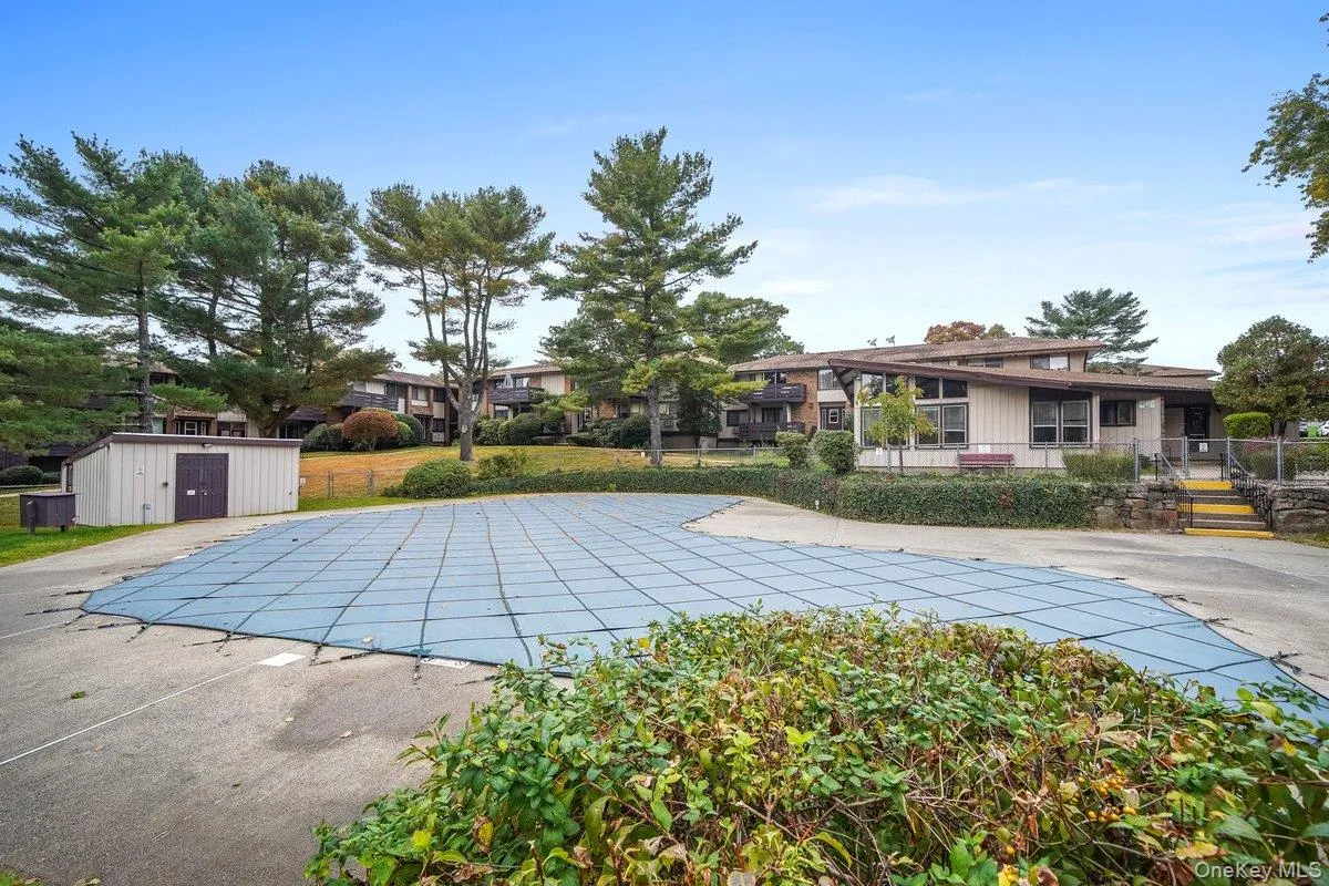 88 Sierra Vista Lane, Clarkstown, NY, 1 Bedroom Bedrooms, 4 Rooms Rooms,1 BathroomBathrooms,Residential,For Rent,Sierra Vista,0,1055465 88 Sierra Vista Lane, Clarkstown, NY, 1 Bedroom Bedrooms, 4 Rooms Rooms,1 BathroomBathrooms,Residential,For Rent,Sierra Vista,0,1055465