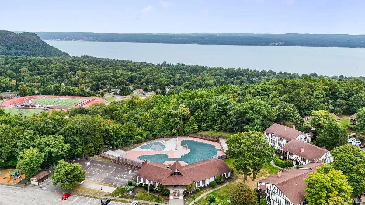 88 Sierra Vista Lane, Clarkstown, NY, 1 Bedroom Bedrooms, 4 Rooms Rooms,1 BathroomBathrooms,Residential,For Rent,Sierra Vista,0,1055465 88 Sierra Vista Lane, Clarkstown, NY, 1 Bedroom Bedrooms, 4 Rooms Rooms,1 BathroomBathrooms,Residential,For Rent,Sierra Vista,0,1055465