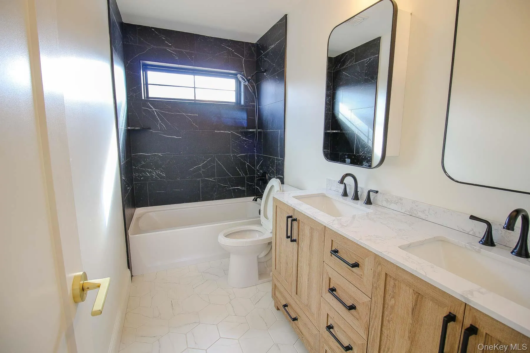8 James Place, Deerpark, NY, 4 Bedrooms Bedrooms, 8 Rooms Rooms,2 BathroomsBathrooms,Residential,For Rent,James,0,1055466 8 James Place, Deerpark, NY, 4 Bedrooms Bedrooms, 8 Rooms Rooms,2 BathroomsBathrooms,Residential,For Rent,James,0,1055466