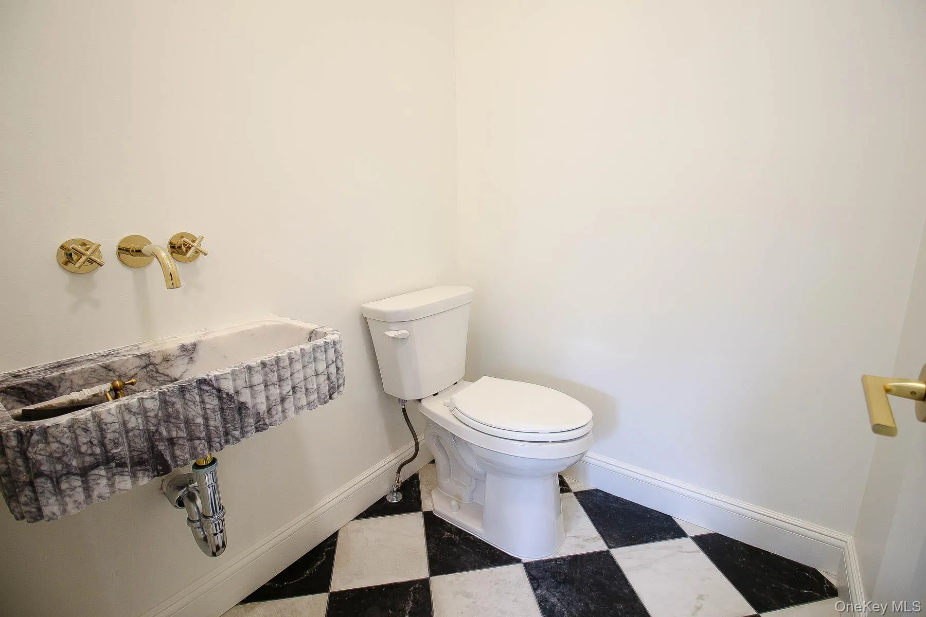 8 James Place, Deerpark, NY, 4 Bedrooms Bedrooms, 8 Rooms Rooms,2 BathroomsBathrooms,Residential,For Rent,James,0,1055466 8 James Place, Deerpark, NY, 4 Bedrooms Bedrooms, 8 Rooms Rooms,2 BathroomsBathrooms,Residential,For Rent,James,0,1055466