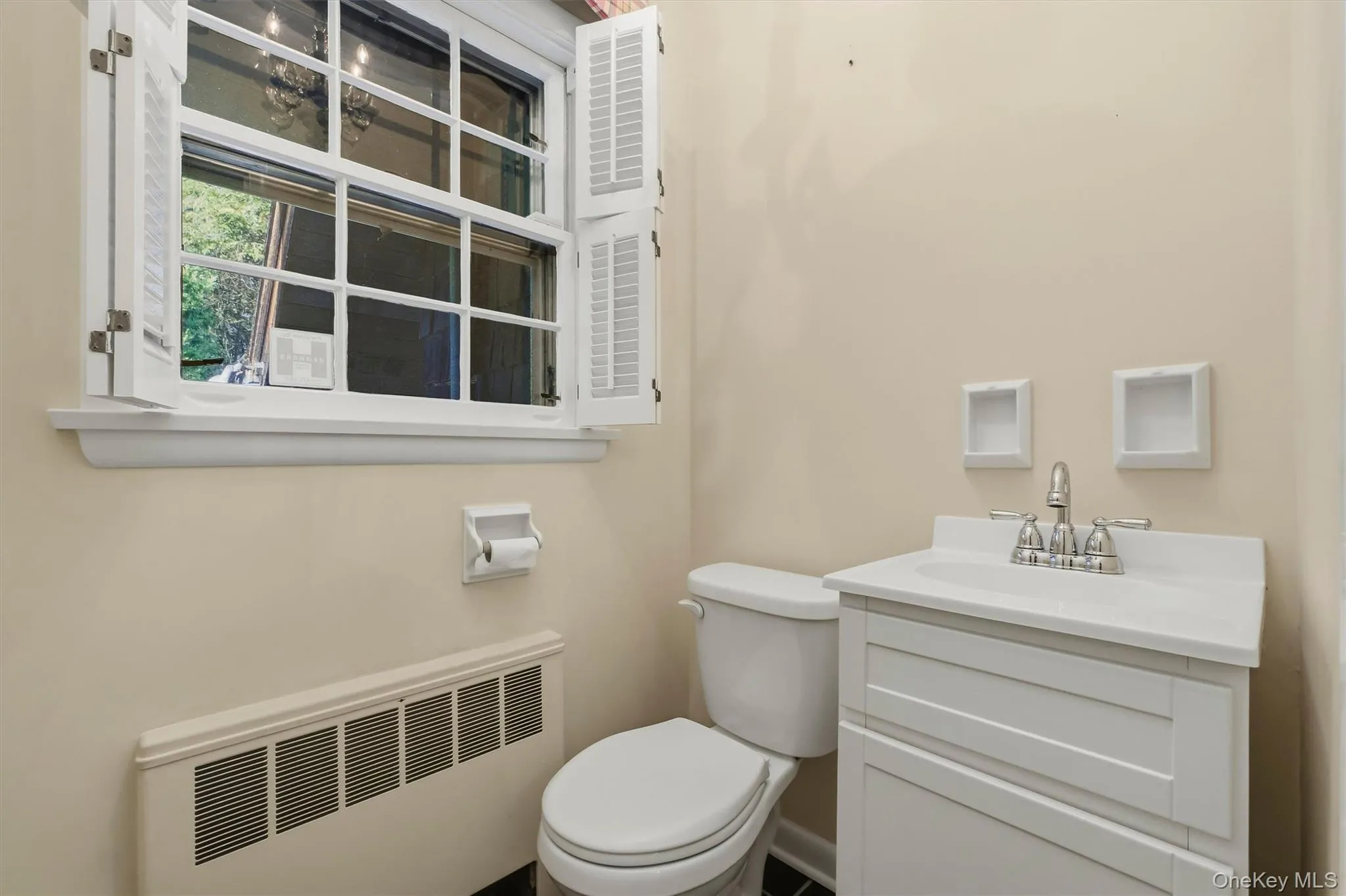 First floor 1/2 bath First floor 1/2 bath