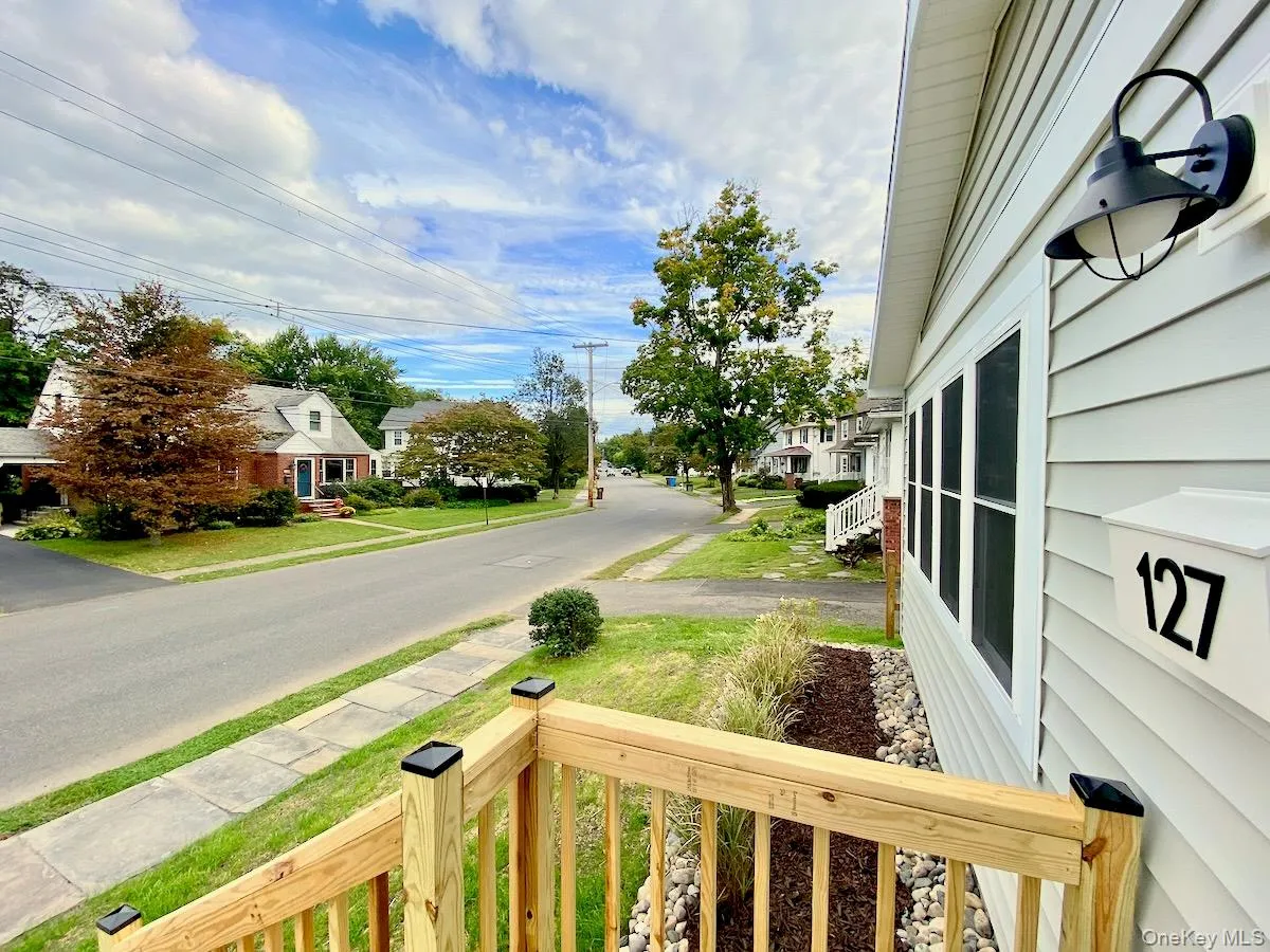 127 Emerson Street, Kingston, NY, 3 Bedroom Bedrooms, 7 Room Rooms,1 BathroomBathrooms,Residential Lease,For Rent,Emerson,0,1055469 127 Emerson Street, Kingston, NY, 3 Bedroom Bedrooms, 7 Room Rooms,1 BathroomBathrooms,Residential Lease,For Rent,Emerson,0,1055469