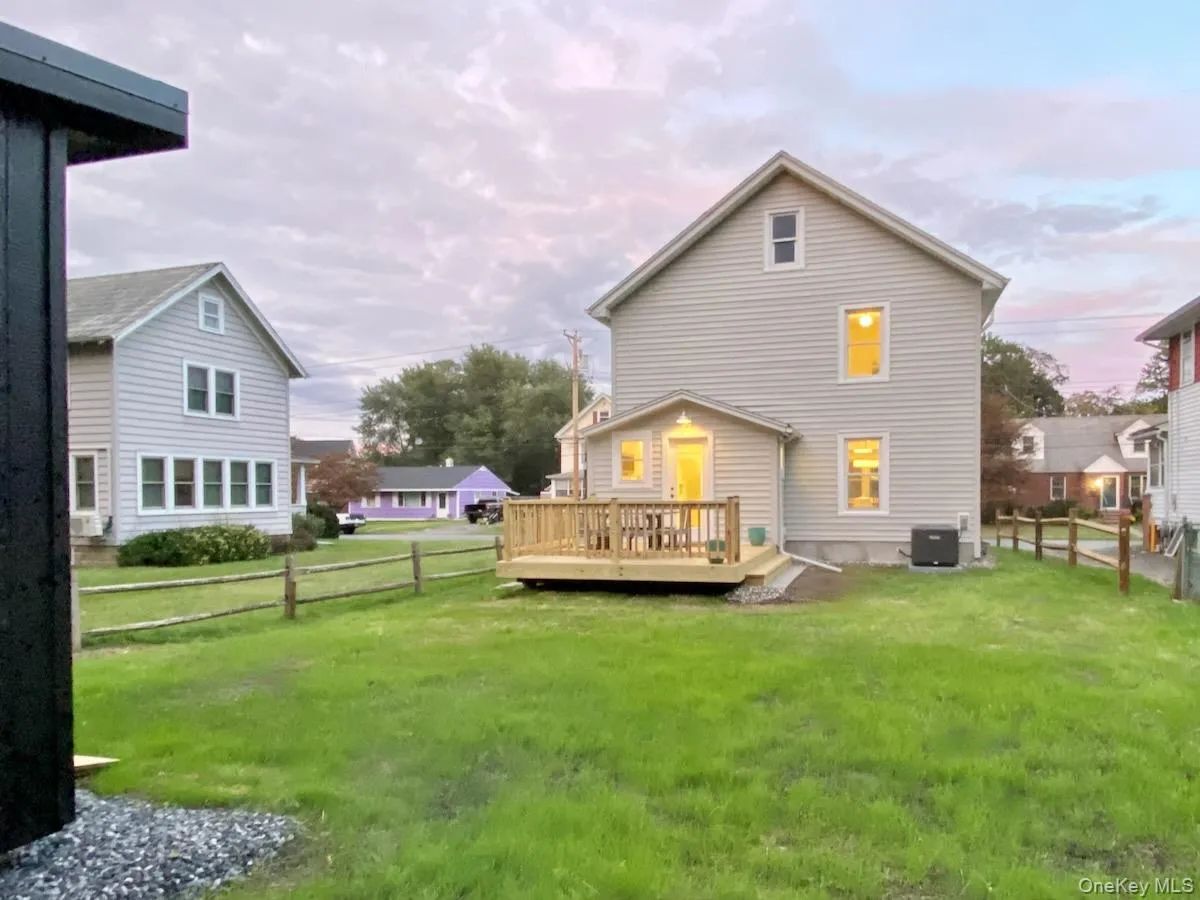 127 Emerson Street, Kingston, NY, 3 Bedroom Bedrooms, 7 Room Rooms,1 BathroomBathrooms,Residential Lease,For Rent,Emerson,0,1055469 127 Emerson Street, Kingston, NY, 3 Bedroom Bedrooms, 7 Room Rooms,1 BathroomBathrooms,Residential Lease,For Rent,Emerson,0,1055469