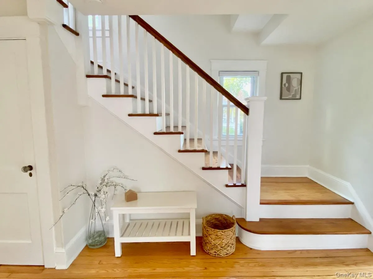 127 Emerson Street, Kingston, NY, 3 Bedroom Bedrooms, 7 Room Rooms,1 BathroomBathrooms,Residential Lease,For Rent,Emerson,0,1055469 127 Emerson Street, Kingston, NY, 3 Bedroom Bedrooms, 7 Room Rooms,1 BathroomBathrooms,Residential Lease,For Rent,Emerson,0,1055469