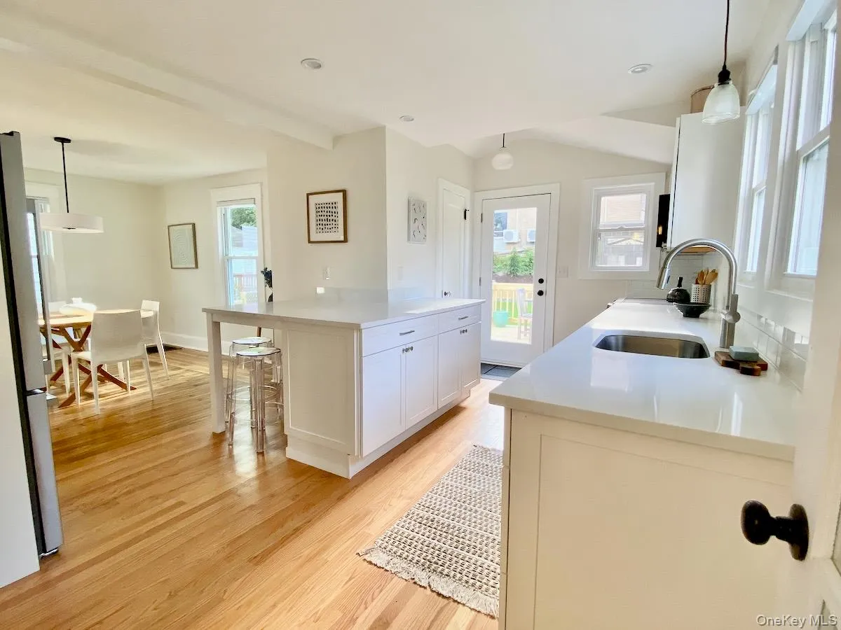127 Emerson Street, Kingston, NY, 3 Bedroom Bedrooms, 7 Room Rooms,1 BathroomBathrooms,Residential Lease,For Rent,Emerson,0,1055469 127 Emerson Street, Kingston, NY, 3 Bedroom Bedrooms, 7 Room Rooms,1 BathroomBathrooms,Residential Lease,For Rent,Emerson,0,1055469