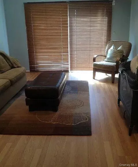 126 Foxwood Drive, Oyster Bay, NY, 3 Bedrooms Bedrooms, 7 Rooms Rooms,2 BathroomsBathrooms,Residential Lease,For Rent,Foxwood,0,1055470 126 Foxwood Drive, Oyster Bay, NY, 3 Bedrooms Bedrooms, 7 Rooms Rooms,2 BathroomsBathrooms,Residential Lease,For Rent,Foxwood,0,1055470