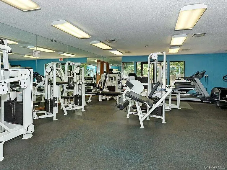 126 Foxwood Drive, Oyster Bay, NY, 3 Bedrooms Bedrooms, 7 Rooms Rooms,2 BathroomsBathrooms,Residential Lease,For Rent,Foxwood,0,1055470 126 Foxwood Drive, Oyster Bay, NY, 3 Bedrooms Bedrooms, 7 Rooms Rooms,2 BathroomsBathrooms,Residential Lease,For Rent,Foxwood,0,1055470
