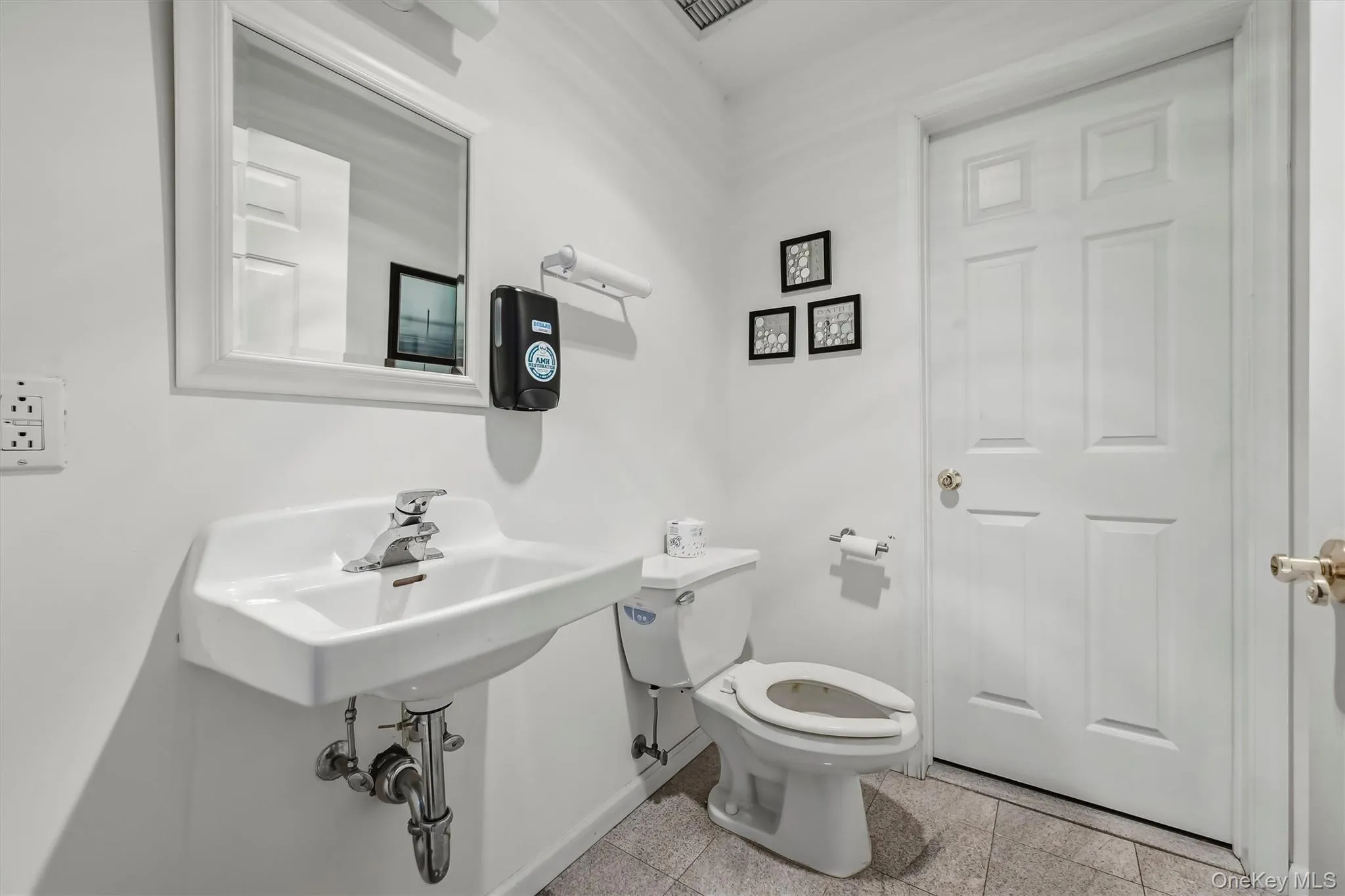 49 Gair Street, Orangetown, NY, 2 Bedrooms Bedrooms, 6 Rooms Rooms,2 BathroomsBathrooms,Residential,For Rent,Gair,0,1055473 49 Gair Street, Orangetown, NY, 2 Bedrooms Bedrooms, 6 Rooms Rooms,2 BathroomsBathrooms,Residential,For Rent,Gair,0,1055473