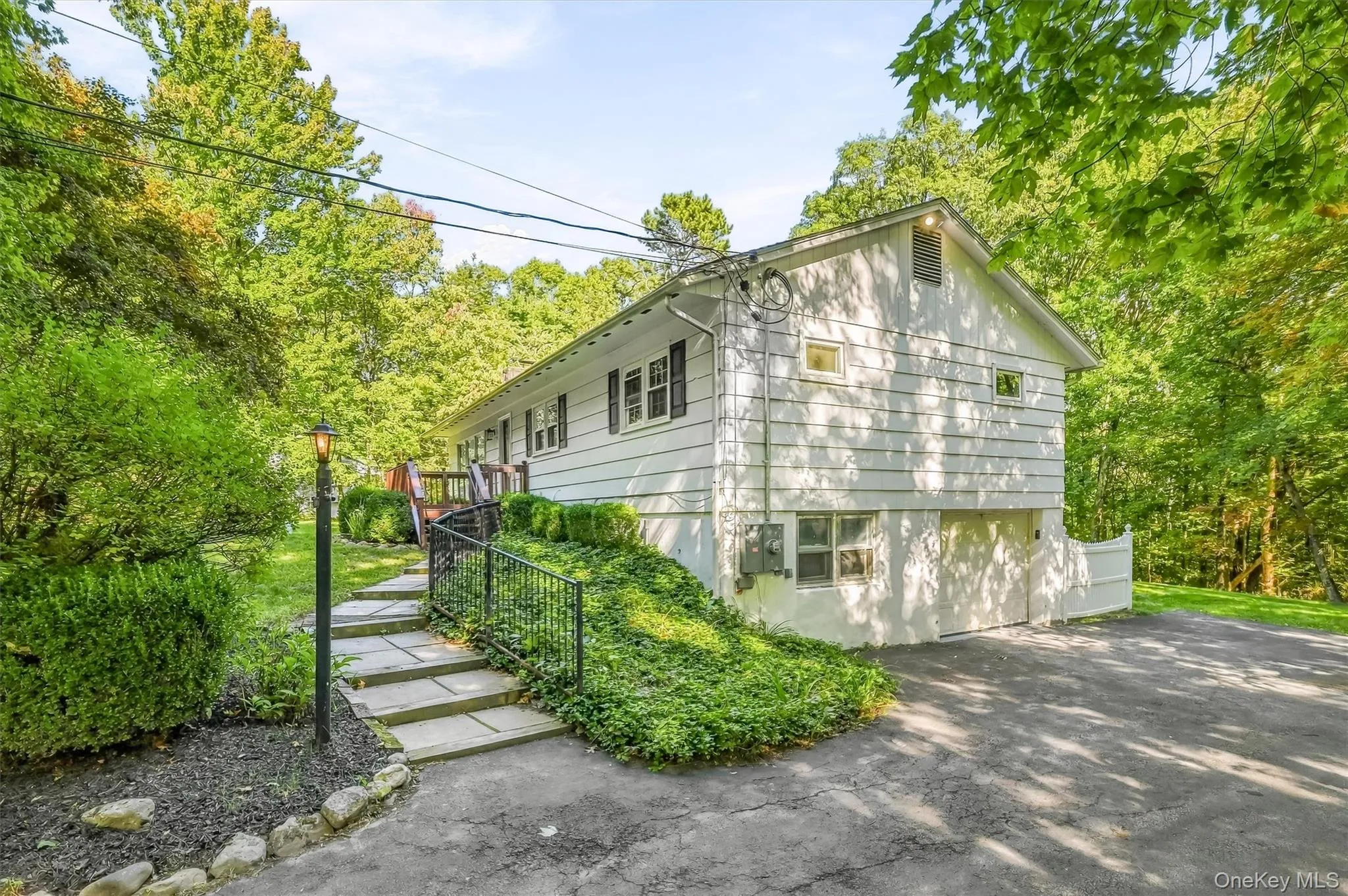 7 Durmo Road, Gardiner, NY, 3 Bedrooms Bedrooms, 8 Rooms Rooms,2 BathroomsBathrooms,Residential,For Rent,Durmo,0,1055478 7 Durmo Road, Gardiner, NY, 3 Bedrooms Bedrooms, 8 Rooms Rooms,2 BathroomsBathrooms,Residential,For Rent,Durmo,0,1055478