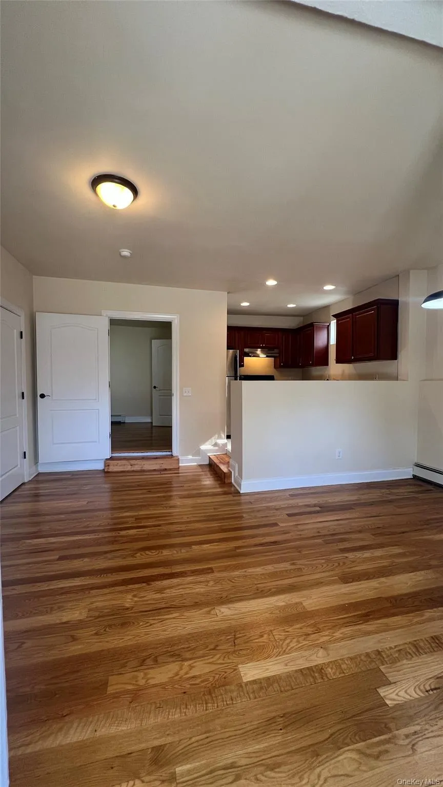 44 Main Street, Beacon, NY, 1 Bedroom Bedrooms, 3 Room Rooms,1 BathroomBathrooms,Residential Lease,For Rent,Main,0,1055479 44 Main Street, Beacon, NY, 1 Bedroom Bedrooms, 3 Room Rooms,1 BathroomBathrooms,Residential Lease,For Rent,Main,0,1055479