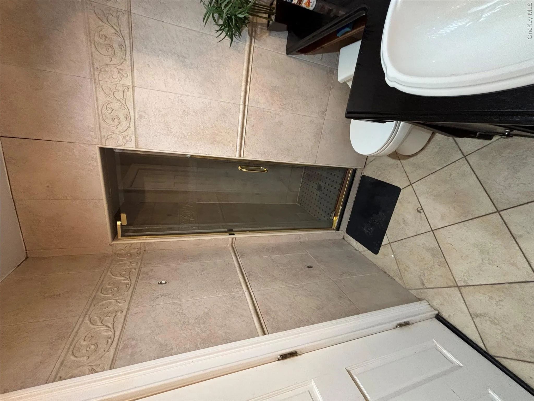 80 Surrey Lane, Hempstead, NY, 1 Bedroom Bedrooms, 2 Room Rooms,1 BathroomBathrooms,Residential Lease,For Rent,Surrey,0,1055486 80 Surrey Lane, Hempstead, NY, 1 Bedroom Bedrooms, 2 Room Rooms,1 BathroomBathrooms,Residential Lease,For Rent,Surrey,0,1055486