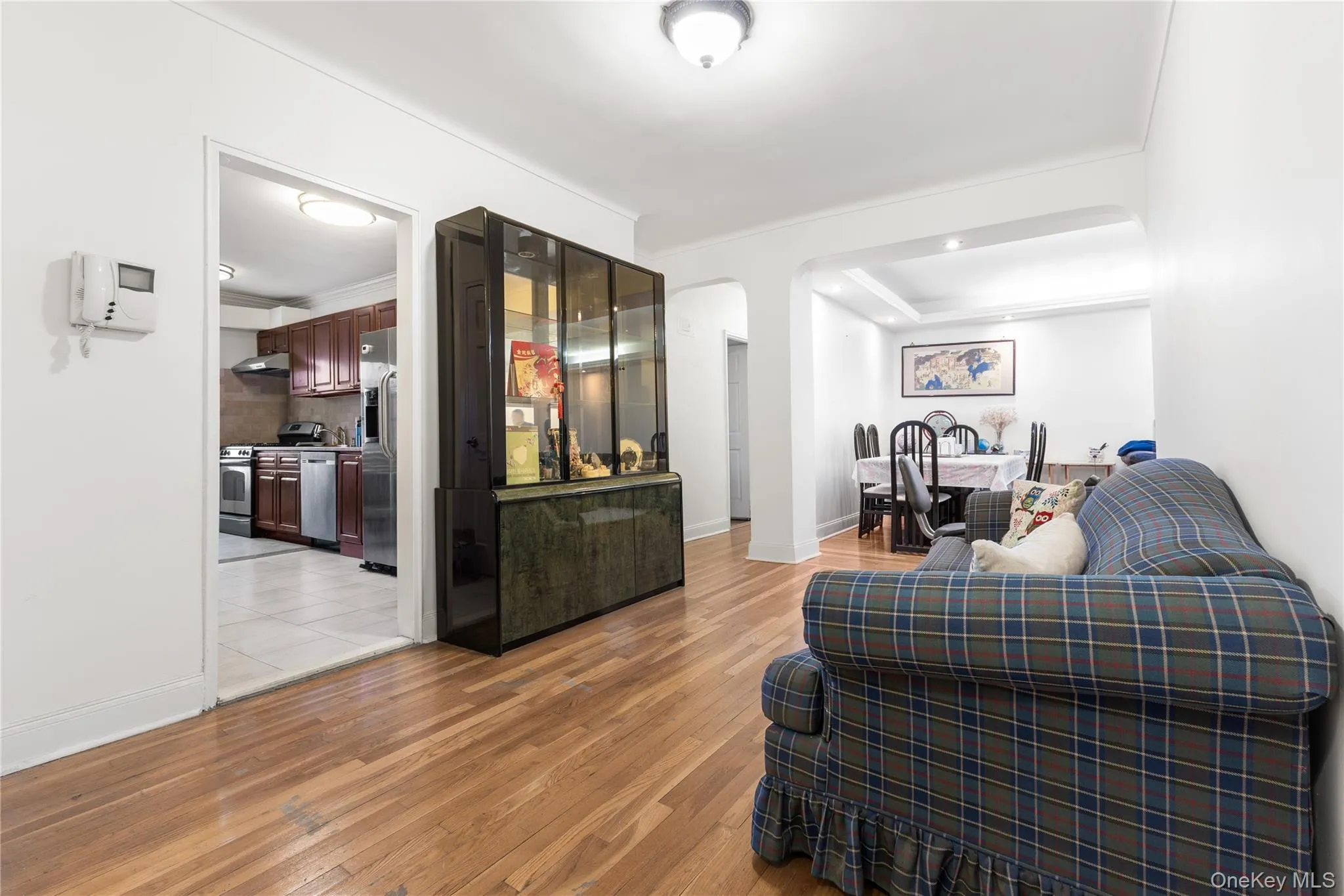 64-11 99th Streets, New York, NY, 3 Bedrooms Bedrooms, 7 Rooms Rooms,2 BathroomsBathrooms,Residential,For Rent,99th,0,1055490 64-11 99th Streets, New York, NY, 3 Bedrooms Bedrooms, 7 Rooms Rooms,2 BathroomsBathrooms,Residential,For Rent,99th,0,1055490