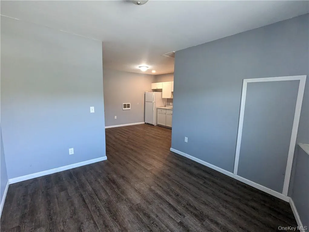 3144 Route 9W, New Windsor, NY, 1 Bedroom Bedrooms, 4 Rooms Rooms,1 BathroomBathrooms,Residential Lease,For Rent,Route 9W,0,1055491 3144 Route 9W, New Windsor, NY, 1 Bedroom Bedrooms, 4 Rooms Rooms,1 BathroomBathrooms,Residential Lease,For Rent,Route 9W,0,1055491