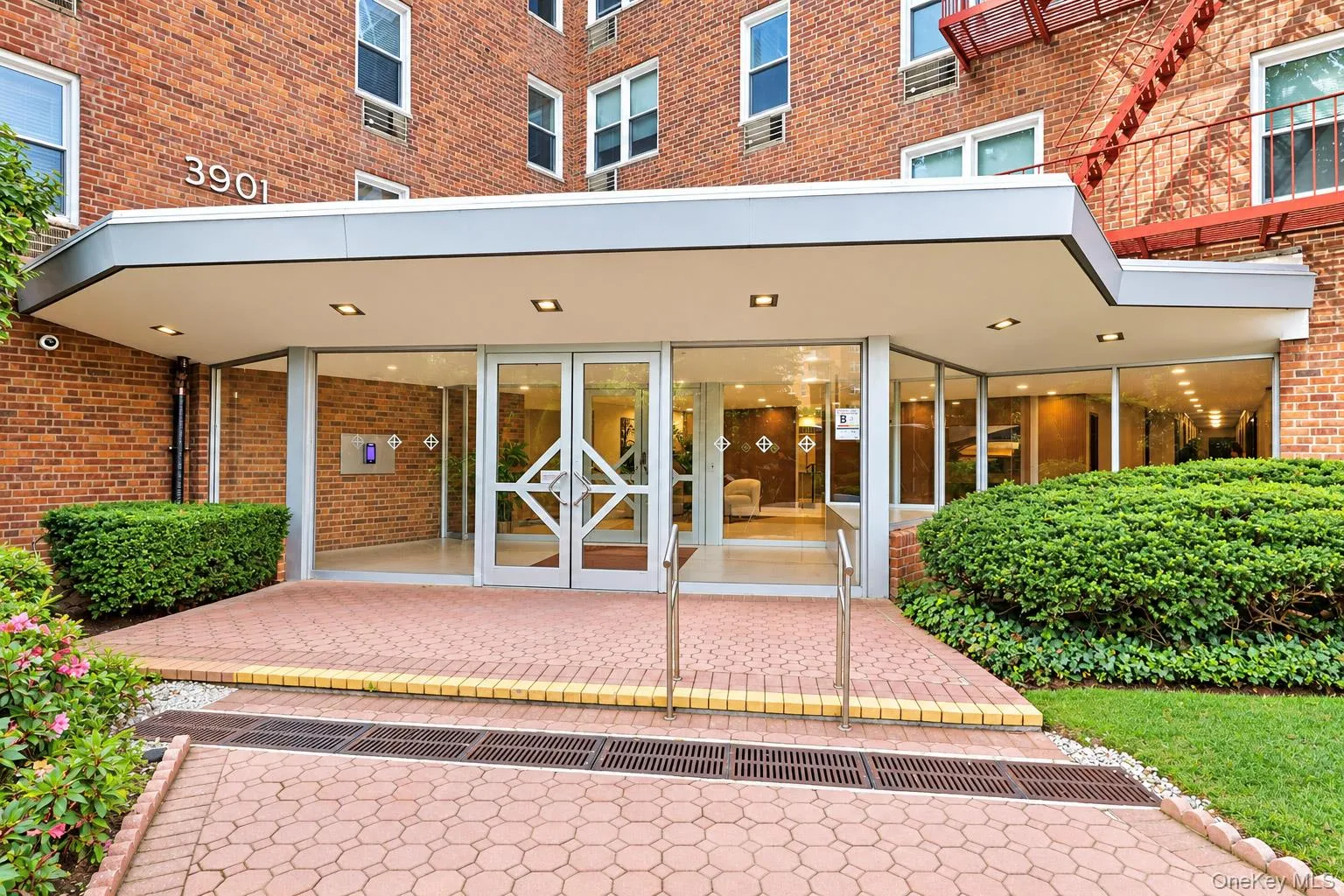 3901 Independence Avenue, New York, NY, 2 Bedrooms Bedrooms, 4 Rooms Rooms,1 BathroomBathrooms,Residential,For Rent,Independence,0,1055493 3901 Independence Avenue, New York, NY, 2 Bedrooms Bedrooms, 4 Rooms Rooms,1 BathroomBathrooms,Residential,For Rent,Independence,0,1055493