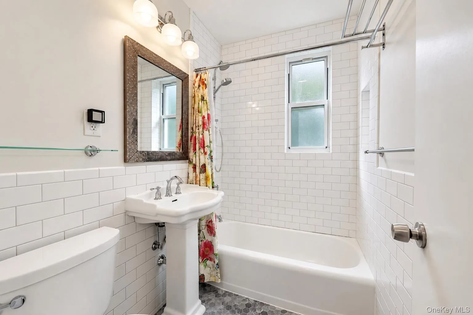 3901 Independence Avenue, New York, NY, 2 Bedrooms Bedrooms, 4 Rooms Rooms,1 BathroomBathrooms,Residential,For Rent,Independence,0,1055493 3901 Independence Avenue, New York, NY, 2 Bedrooms Bedrooms, 4 Rooms Rooms,1 BathroomBathrooms,Residential,For Rent,Independence,0,1055493