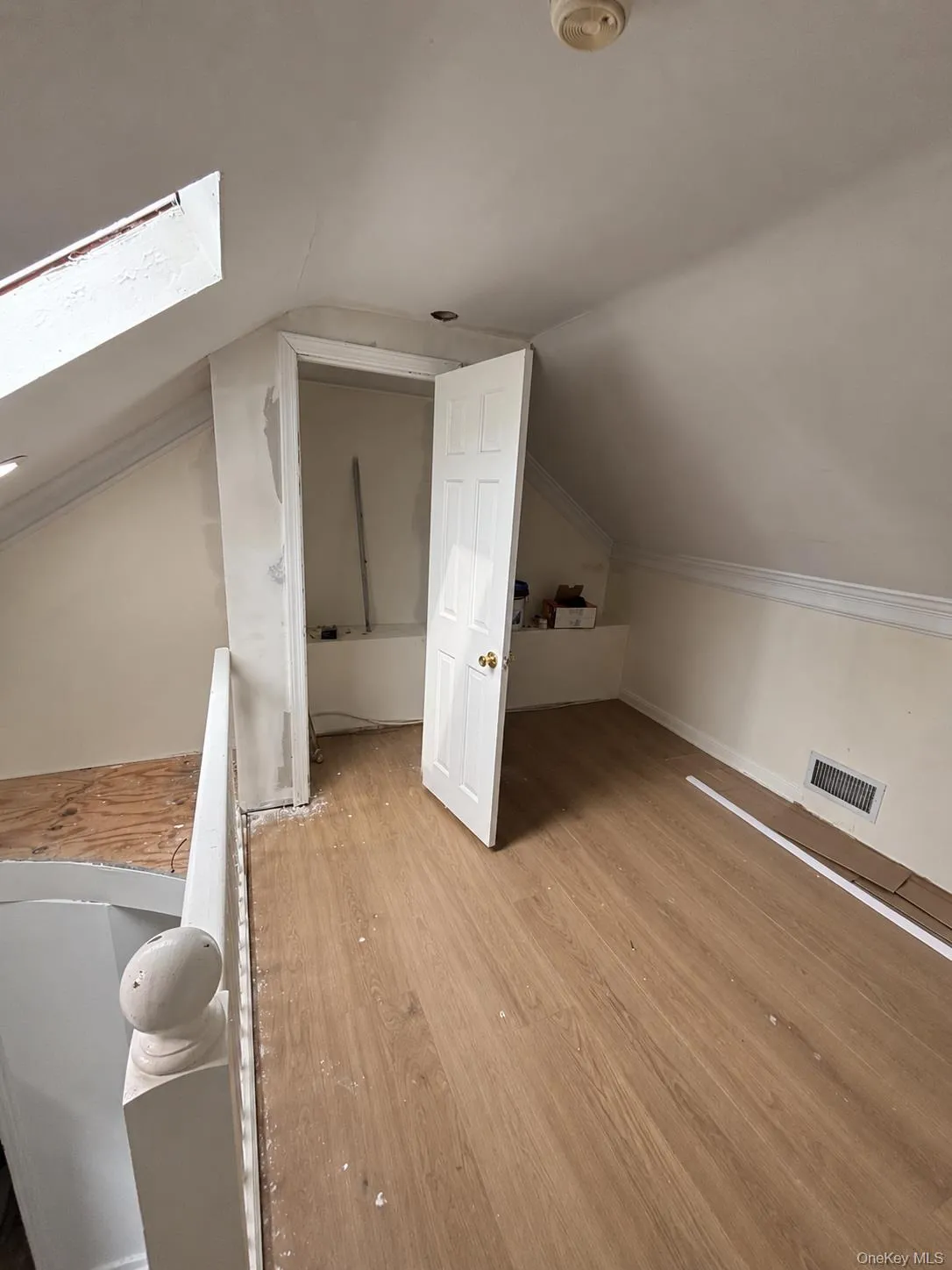 80 Surrey lane, Hempstead, NY, 2 Bedroom Bedrooms, 3 Room Rooms,1 BathroomBathrooms,Residential Lease,For Rent,Surrey lane,0,1055495 80 Surrey lane, Hempstead, NY, 2 Bedroom Bedrooms, 3 Room Rooms,1 BathroomBathrooms,Residential Lease,For Rent,Surrey lane,0,1055495
