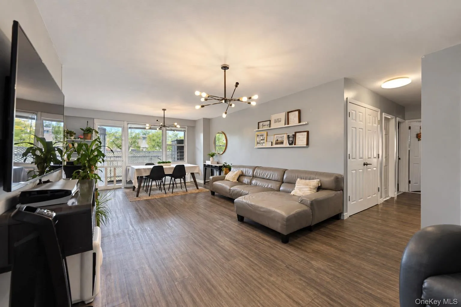 1841 Central Park Avenue, Yonkers, NY, 3 Bedrooms Bedrooms, 6 Rooms Rooms,2 BathroomsBathrooms,Residential,For Rent,Central Park,0,1055498 1841 Central Park Avenue, Yonkers, NY, 3 Bedrooms Bedrooms, 6 Rooms Rooms,2 BathroomsBathrooms,Residential,For Rent,Central Park,0,1055498