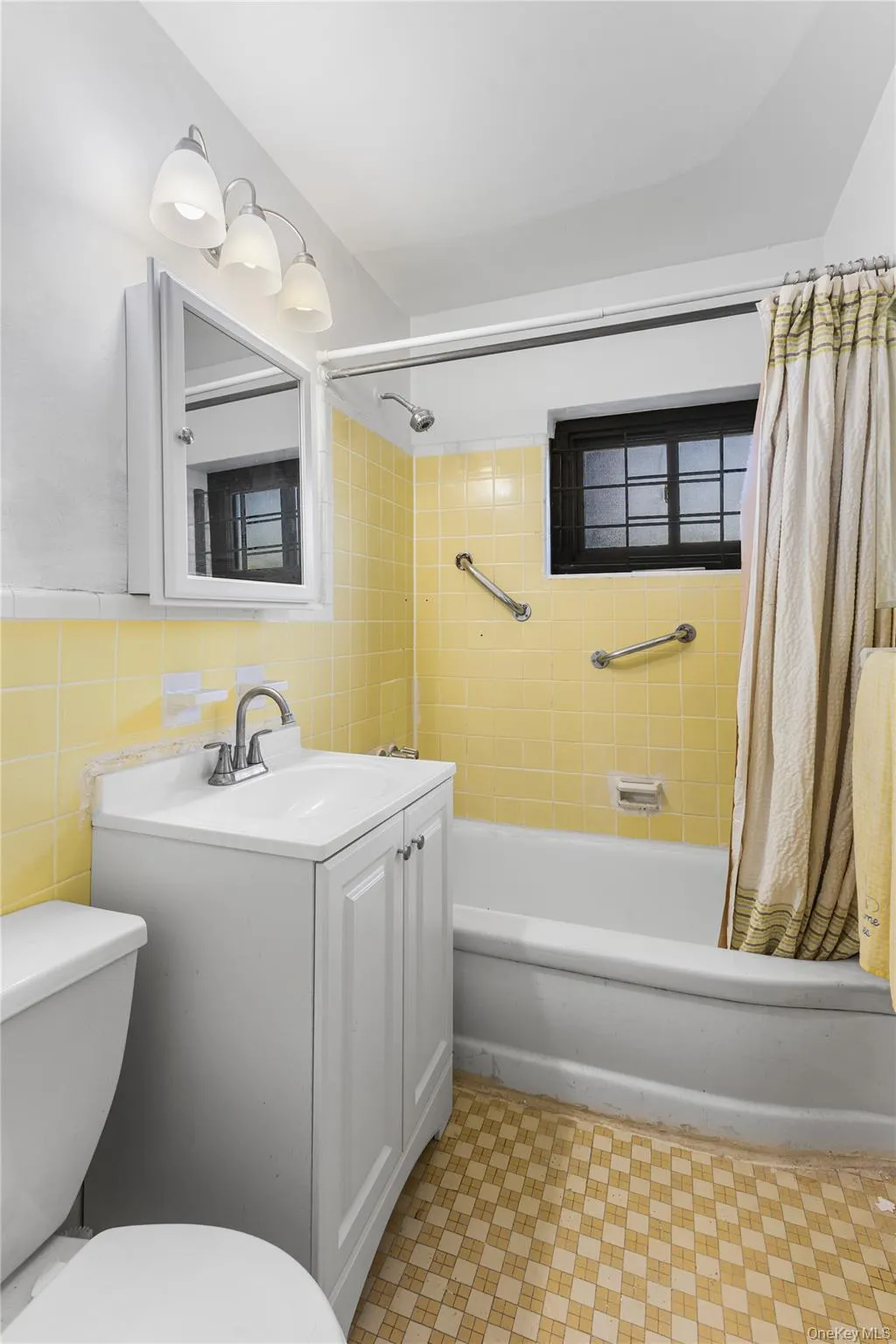 87-40 Francis Lewis Boulevard, New York, NY, 1 Bedroom Bedrooms, 4 Rooms Rooms,1 BathroomBathrooms,Residential,For Rent,Francis Lewis,0,1055500 87-40 Francis Lewis Boulevard, New York, NY, 1 Bedroom Bedrooms, 4 Rooms Rooms,1 BathroomBathrooms,Residential,For Rent,Francis Lewis,0,1055500