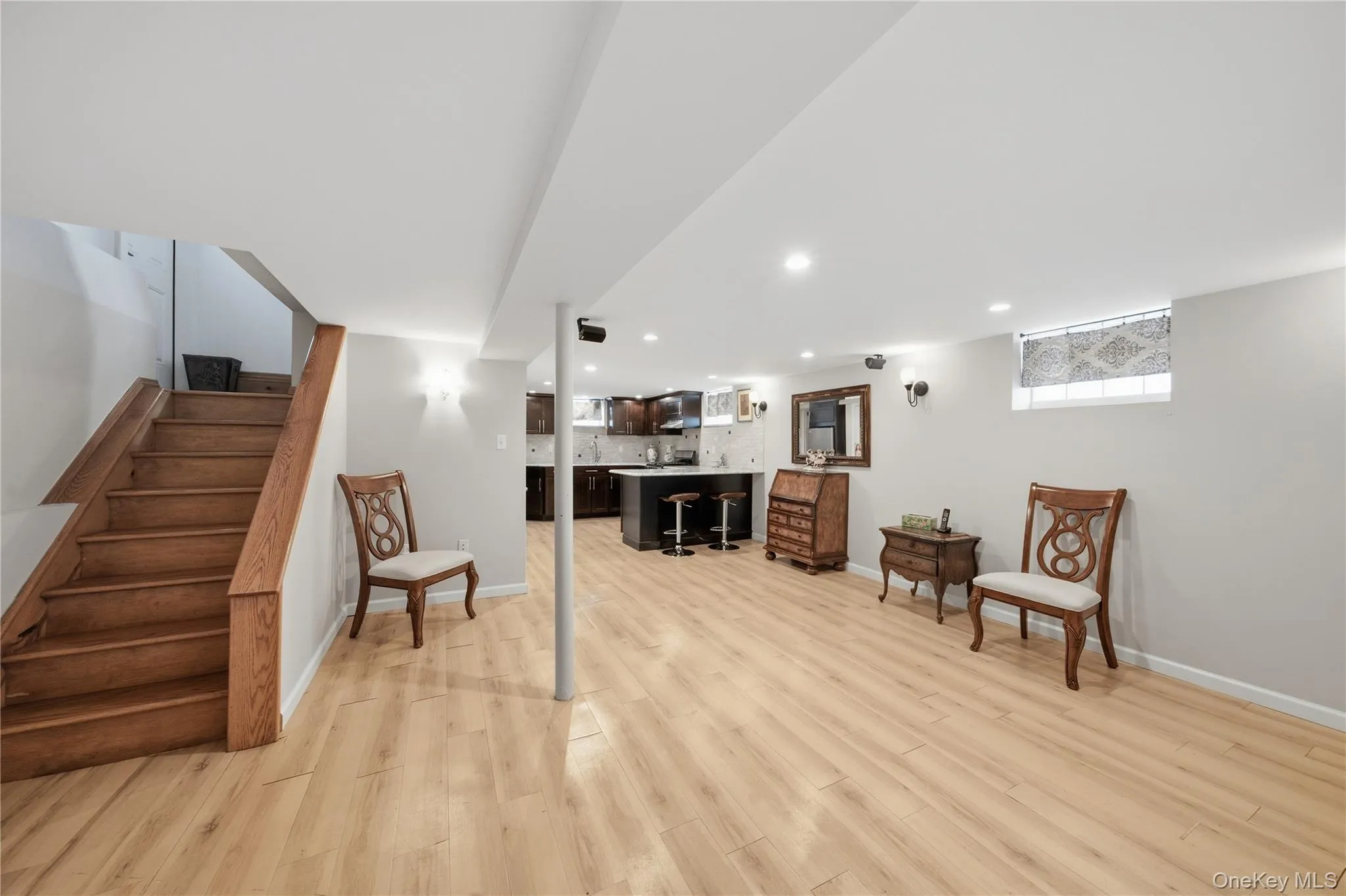 88-21 79th Avenue, New York, NY, 4 Bedrooms Bedrooms, 8 Rooms Rooms,2 BathroomsBathrooms,Residential,For Rent,79th,0,1055506 88-21 79th Avenue, New York, NY, 4 Bedrooms Bedrooms, 8 Rooms Rooms,2 BathroomsBathrooms,Residential,For Rent,79th,0,1055506