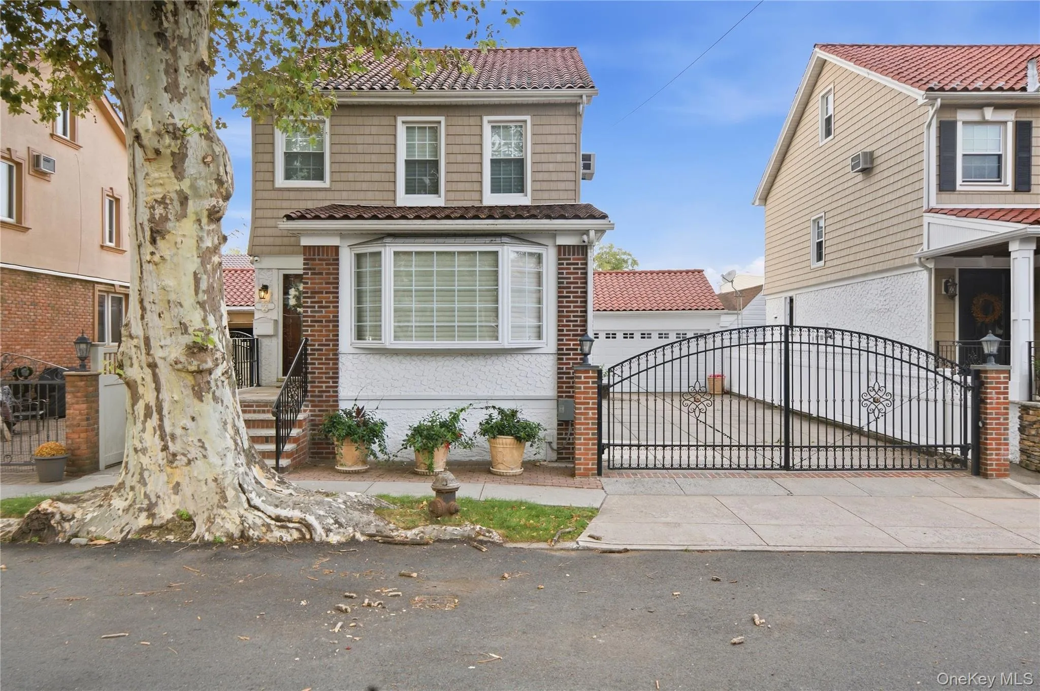 88-21 79th Avenue, New York, NY, 4 Bedrooms Bedrooms, 8 Rooms Rooms,2 BathroomsBathrooms,Residential,For Rent,79th,0,1055506 88-21 79th Avenue, New York, NY, 4 Bedrooms Bedrooms, 8 Rooms Rooms,2 BathroomsBathrooms,Residential,For Rent,79th,0,1055506