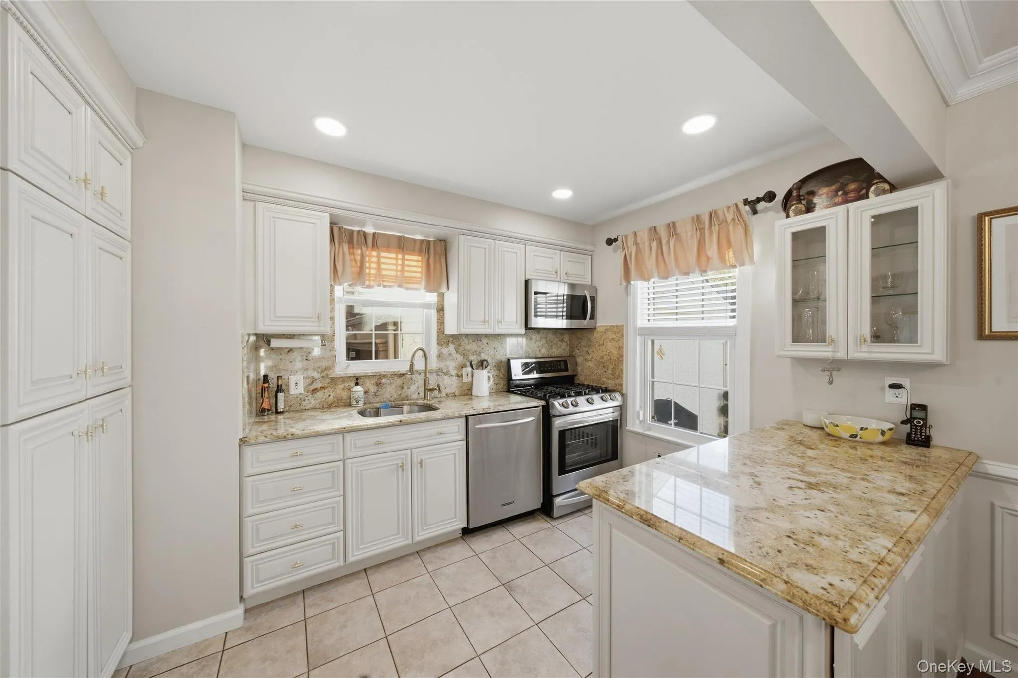 88-21 79th Avenue, New York, NY, 4 Bedrooms Bedrooms, 8 Rooms Rooms,2 BathroomsBathrooms,Residential,For Rent,79th,0,1055506 88-21 79th Avenue, New York, NY, 4 Bedrooms Bedrooms, 8 Rooms Rooms,2 BathroomsBathrooms,Residential,For Rent,79th,0,1055506
