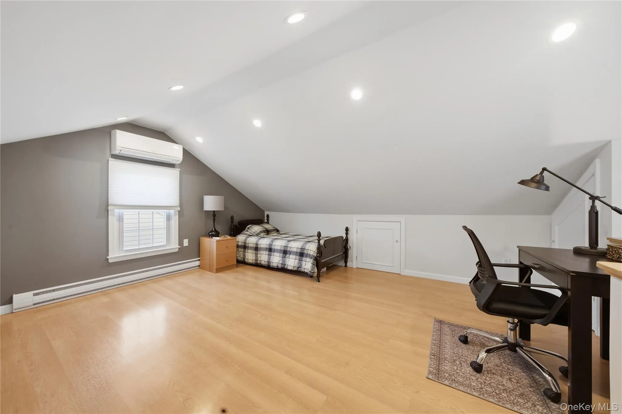 88-21 79th Avenue, New York, NY, 4 Bedrooms Bedrooms, 8 Rooms Rooms,2 BathroomsBathrooms,Residential,For Rent,79th,0,1055506 88-21 79th Avenue, New York, NY, 4 Bedrooms Bedrooms, 8 Rooms Rooms,2 BathroomsBathrooms,Residential,For Rent,79th,0,1055506