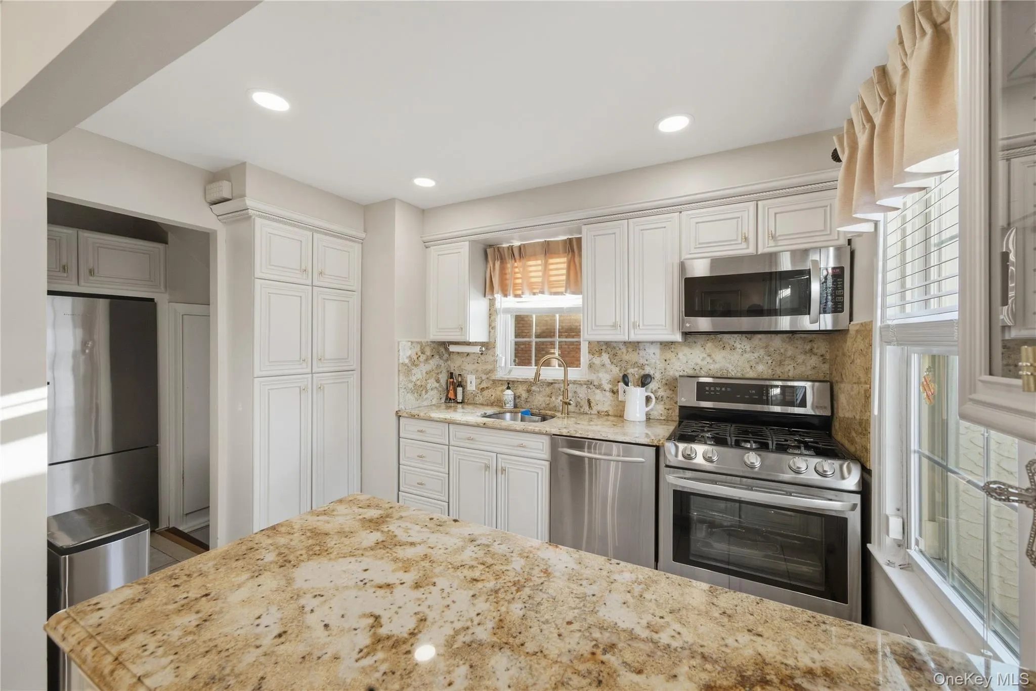 88-21 79th Avenue, New York, NY, 4 Bedrooms Bedrooms, 8 Rooms Rooms,2 BathroomsBathrooms,Residential,For Rent,79th,0,1055506 88-21 79th Avenue, New York, NY, 4 Bedrooms Bedrooms, 8 Rooms Rooms,2 BathroomsBathrooms,Residential,For Rent,79th,0,1055506