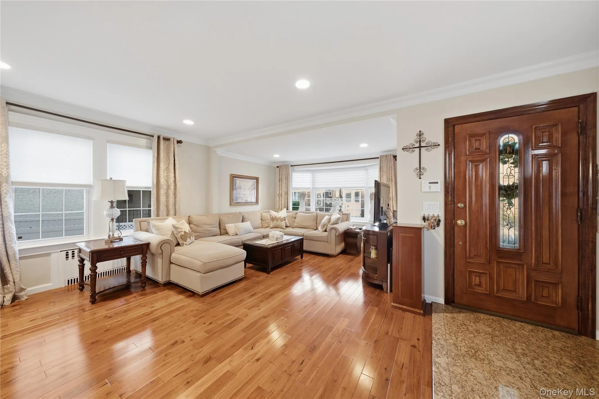 88-21 79th Avenue, New York, NY, 4 Bedrooms Bedrooms, 8 Rooms Rooms,2 BathroomsBathrooms,Residential,For Rent,79th,0,1055506 88-21 79th Avenue, New York, NY, 4 Bedrooms Bedrooms, 8 Rooms Rooms,2 BathroomsBathrooms,Residential,For Rent,79th,0,1055506