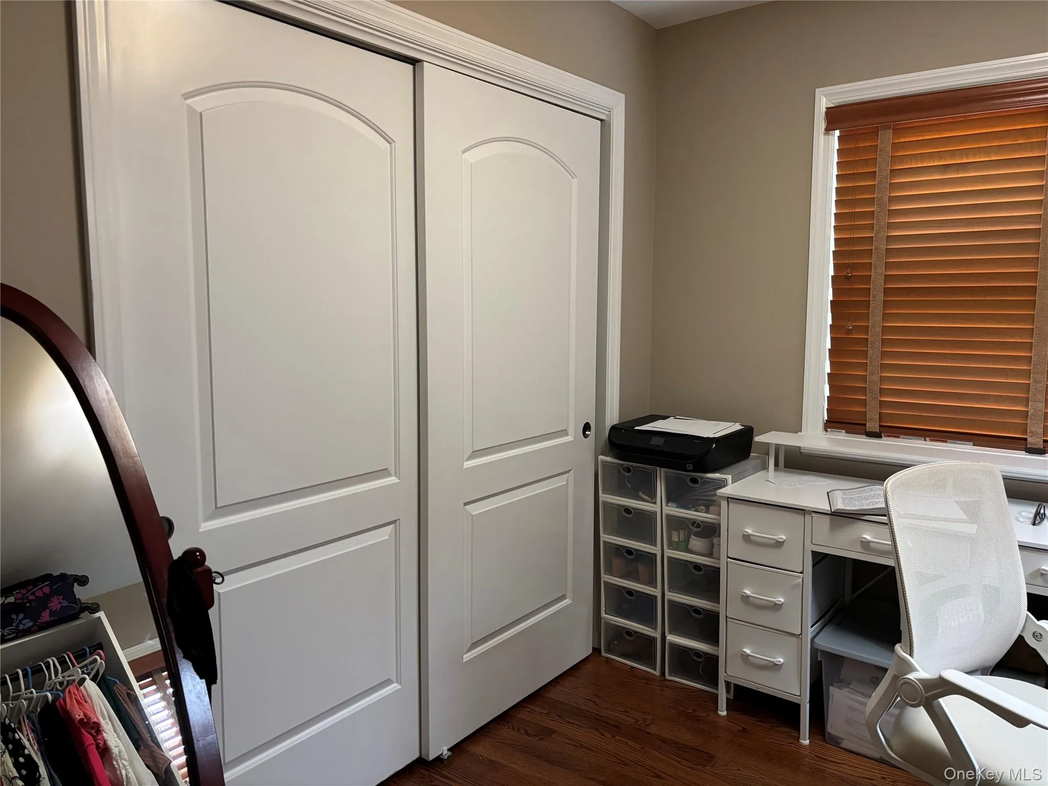 120 Lincoln Place, Oyster Bay, NY, 2 Bedrooms Bedrooms, 4 Rooms Rooms,1 BathroomBathrooms,Residential,For Rent,Lincoln,0,1055513 120 Lincoln Place, Oyster Bay, NY, 2 Bedrooms Bedrooms, 4 Rooms Rooms,1 BathroomBathrooms,Residential,For Rent,Lincoln,0,1055513