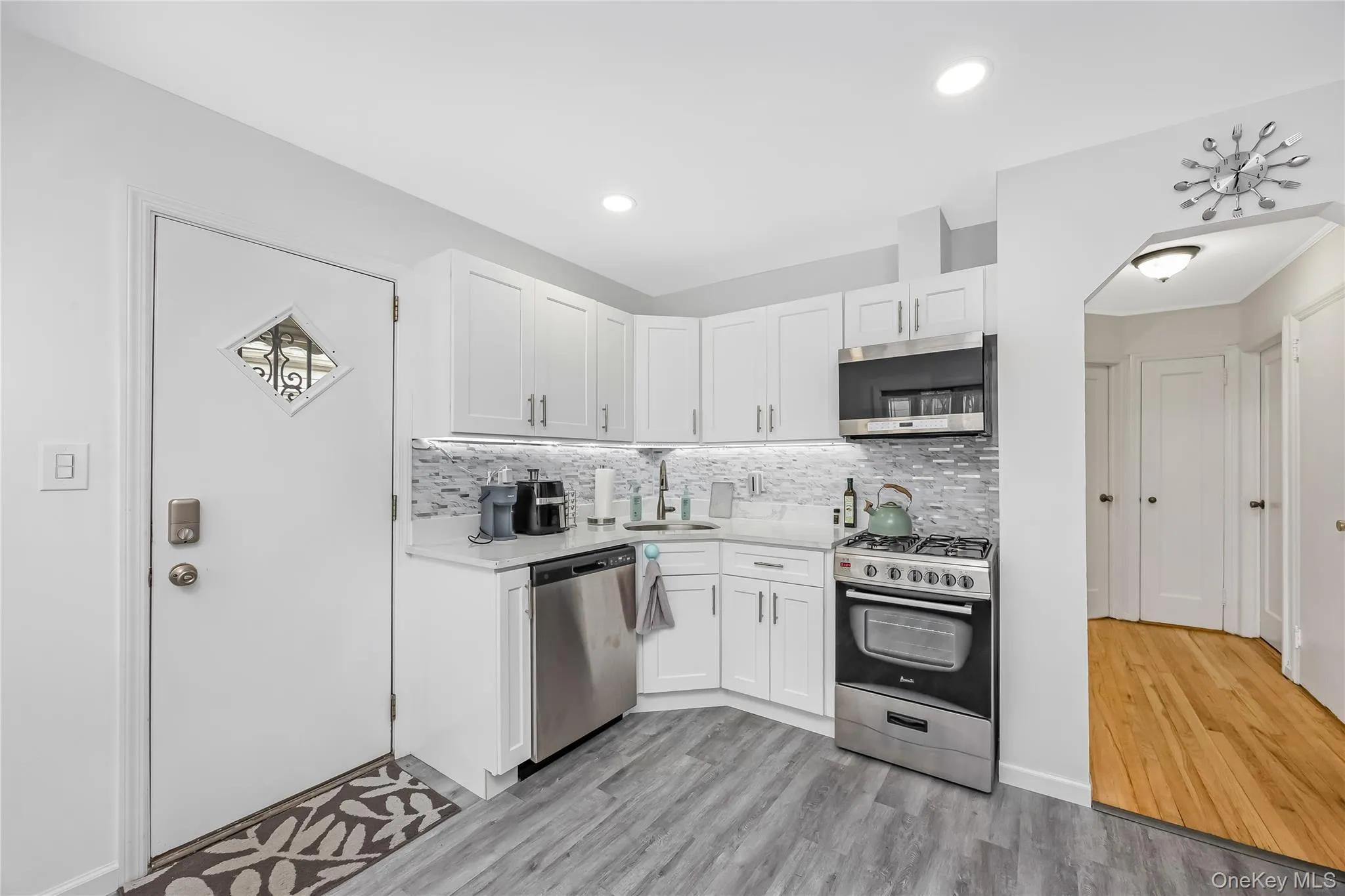 19808 120th Avenue, New York, NY, 5 Bedrooms Bedrooms, 7 Rooms Rooms,2 BathroomsBathrooms,Residential,For Rent,120th,0,1055515 19808 120th Avenue, New York, NY, 5 Bedrooms Bedrooms, 7 Rooms Rooms,2 BathroomsBathrooms,Residential,For Rent,120th,0,1055515