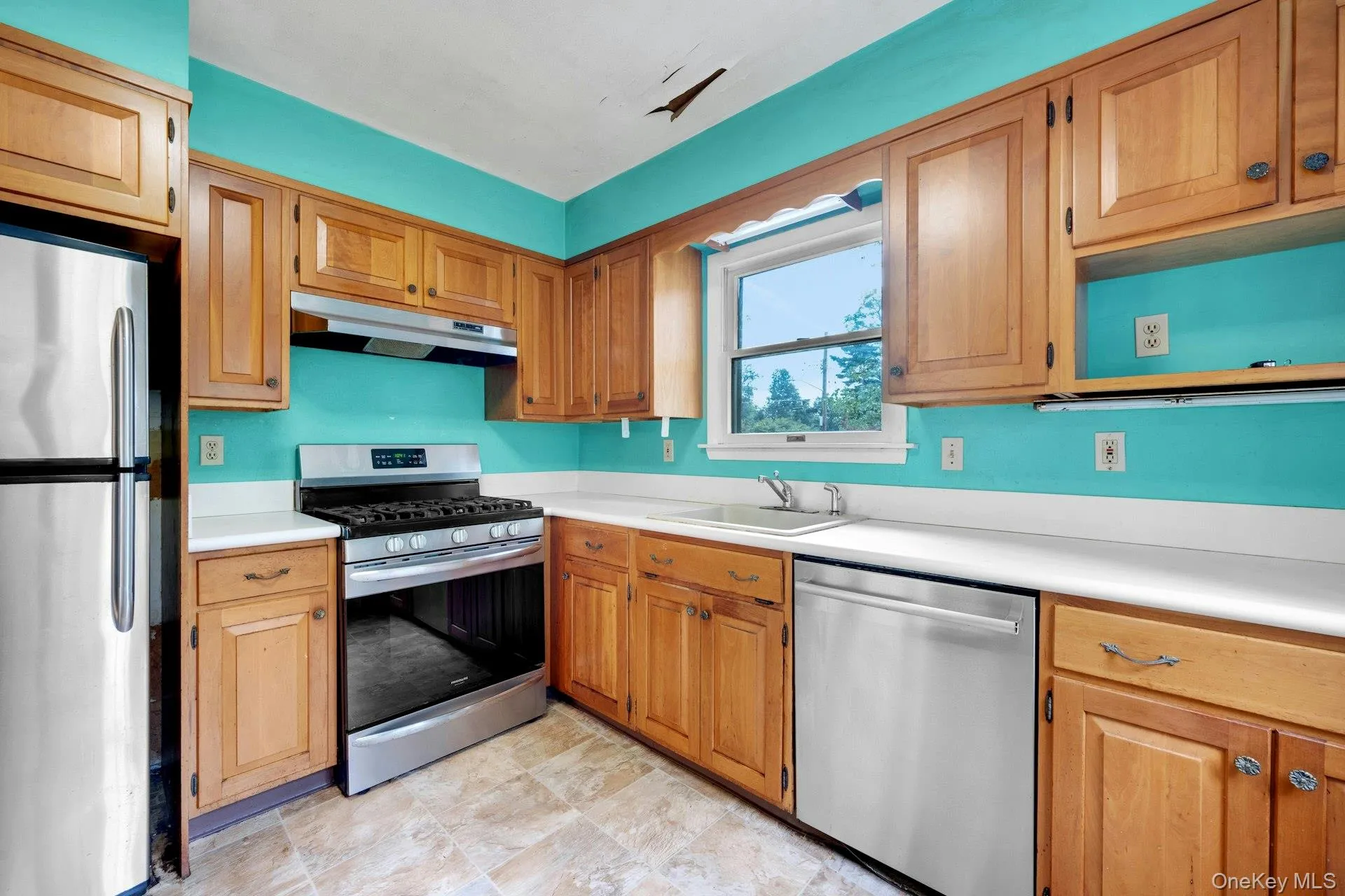 277 Crest Drive, Greenburgh, NY, 3 Bedrooms Bedrooms, 7 Rooms Rooms,2 BathroomsBathrooms,Residential,For Rent,Crest,0,1055522 277 Crest Drive, Greenburgh, NY, 3 Bedrooms Bedrooms, 7 Rooms Rooms,2 BathroomsBathrooms,Residential,For Rent,Crest,0,1055522