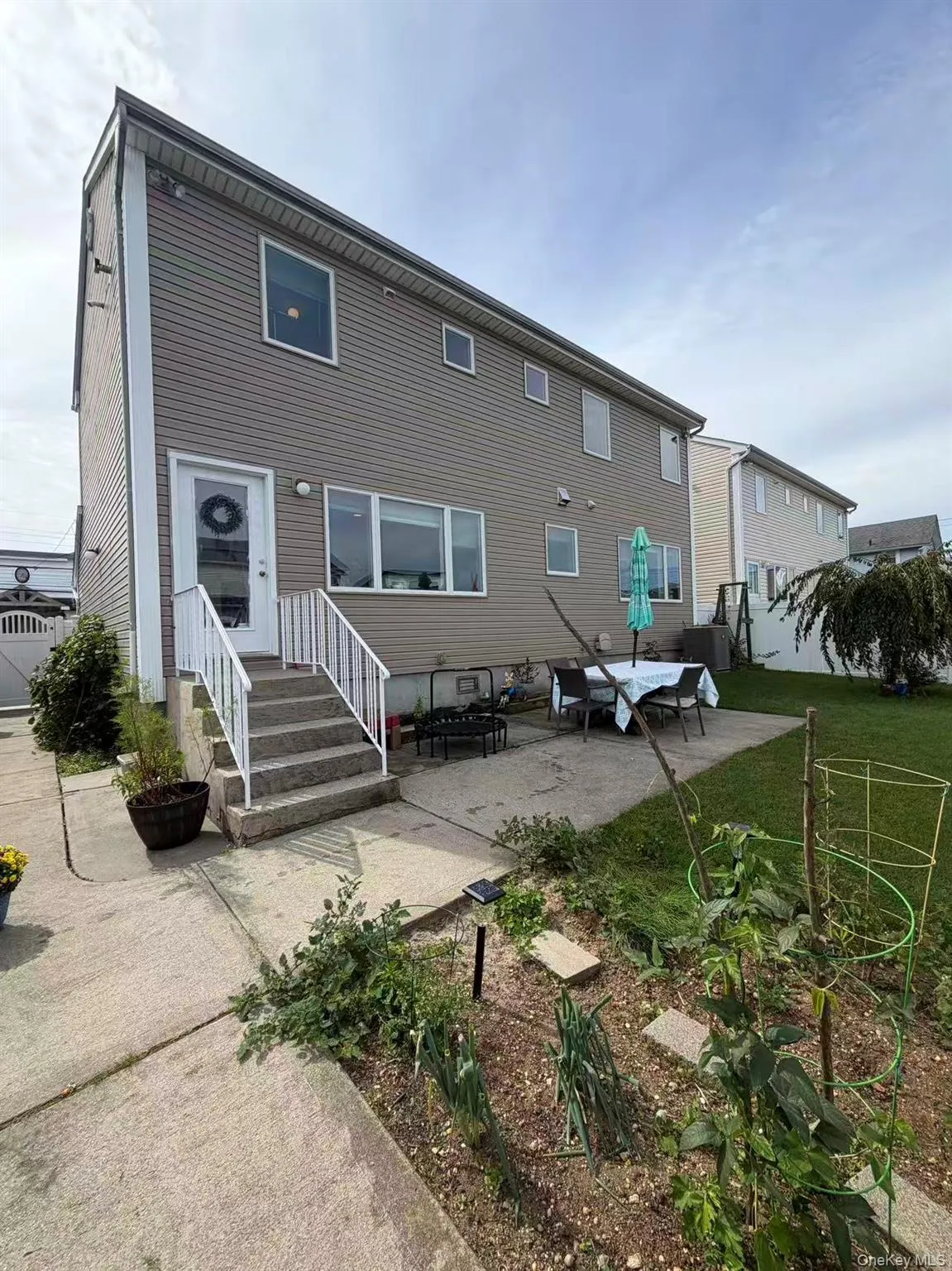 2817 Clubhouse Road, Hempstead, NY, 4 Bedroom Bedrooms, 9 Room Rooms,2 BathroomBathrooms,Residential Lease,For Rent,Clubhouse,0,1055528 2817 Clubhouse Road, Hempstead, NY, 4 Bedroom Bedrooms, 9 Room Rooms,2 BathroomBathrooms,Residential Lease,For Rent,Clubhouse,0,1055528
