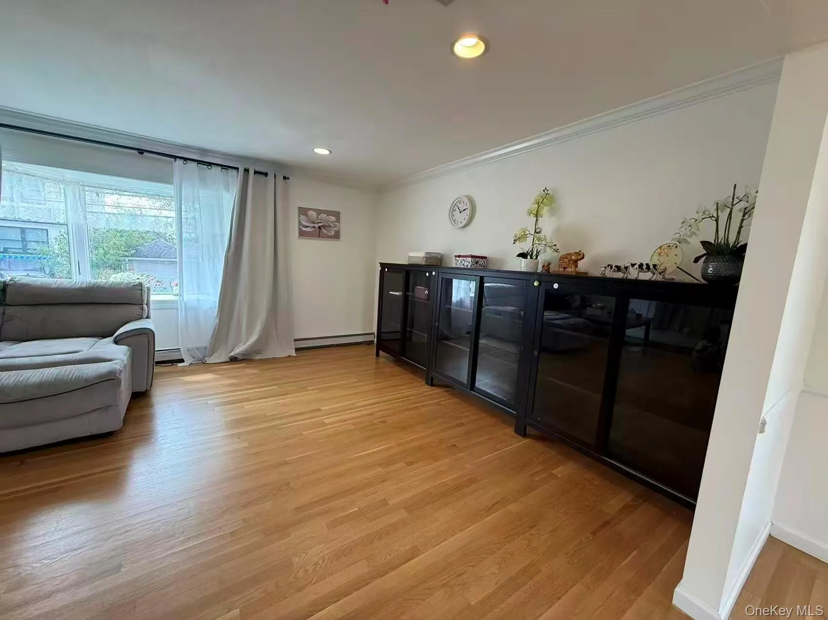 2817 Clubhouse Road, Hempstead, NY, 4 Bedroom Bedrooms, 9 Room Rooms,2 BathroomBathrooms,Residential Lease,For Rent,Clubhouse,0,1055528 2817 Clubhouse Road, Hempstead, NY, 4 Bedroom Bedrooms, 9 Room Rooms,2 BathroomBathrooms,Residential Lease,For Rent,Clubhouse,0,1055528