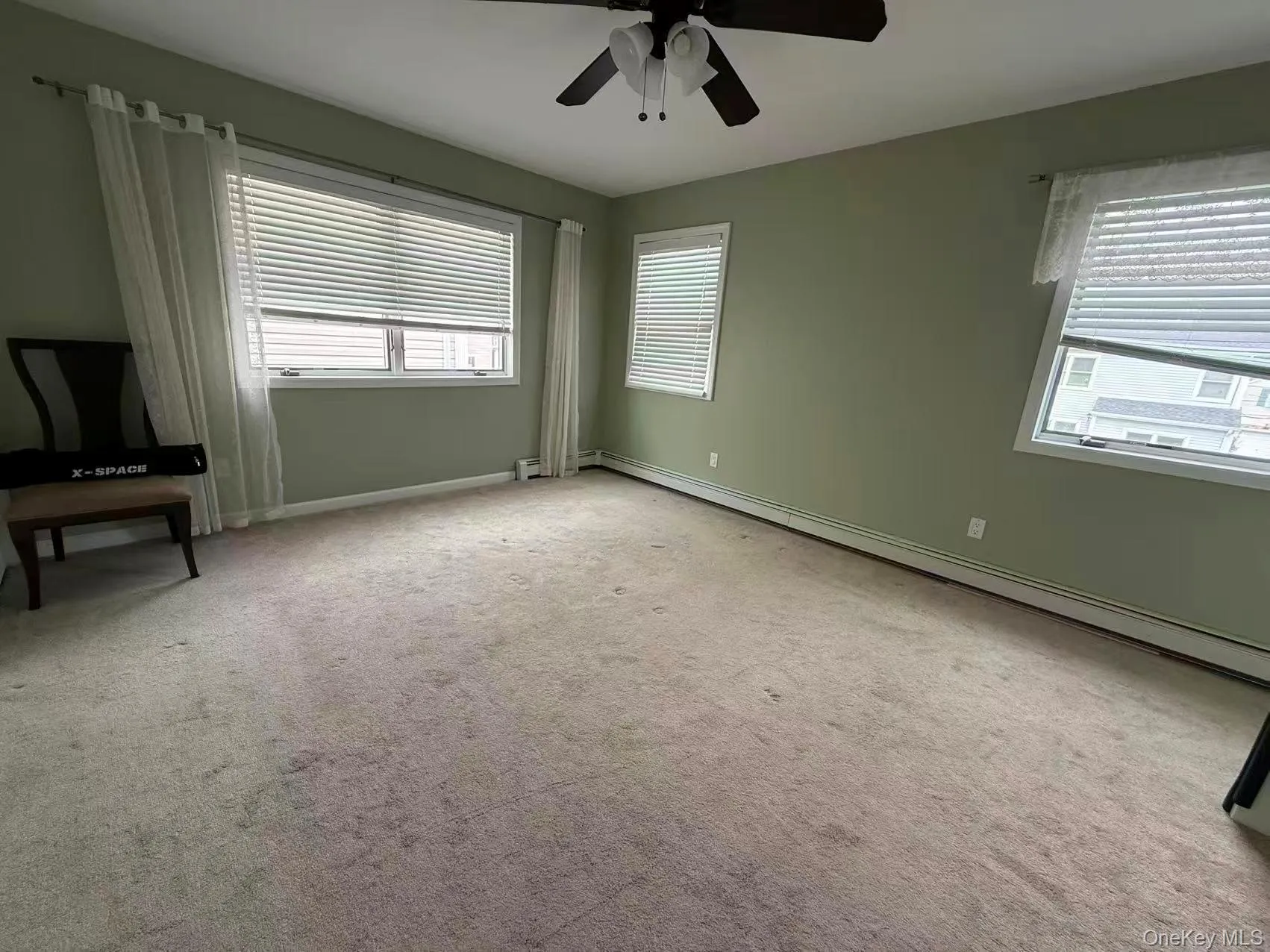 2817 Clubhouse Road, Hempstead, NY, 4 Bedroom Bedrooms, 9 Room Rooms,2 BathroomBathrooms,Residential Lease,For Rent,Clubhouse,0,1055528 2817 Clubhouse Road, Hempstead, NY, 4 Bedroom Bedrooms, 9 Room Rooms,2 BathroomBathrooms,Residential Lease,For Rent,Clubhouse,0,1055528