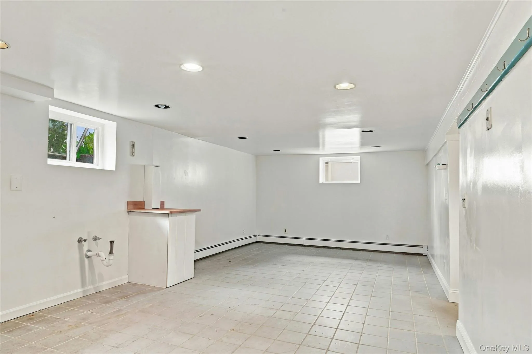 930 Tooker Avenue, West Babylon, NY, 4 Bedrooms Bedrooms, 11 Rooms Rooms,4 BathroomsBathrooms,Residential,For Rent,Tooker,0,1055529 930 Tooker Avenue, West Babylon, NY, 4 Bedrooms Bedrooms, 11 Rooms Rooms,4 BathroomsBathrooms,Residential,For Rent,Tooker,0,1055529