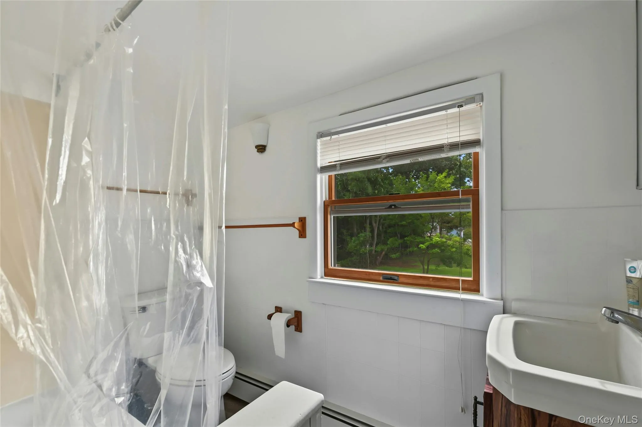 930 Tooker Avenue, West Babylon, NY, 4 Bedrooms Bedrooms, 11 Rooms Rooms,4 BathroomsBathrooms,Residential,For Rent,Tooker,0,1055529 930 Tooker Avenue, West Babylon, NY, 4 Bedrooms Bedrooms, 11 Rooms Rooms,4 BathroomsBathrooms,Residential,For Rent,Tooker,0,1055529
