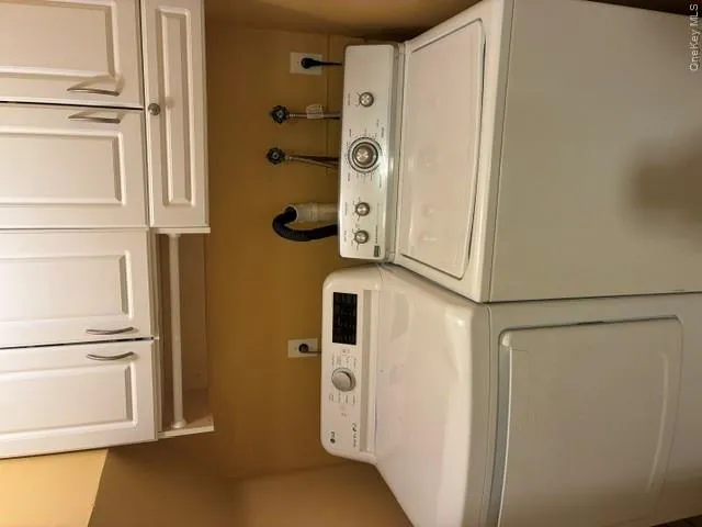 208 Erik Drive, Brookhaven, NY, 3 Bedrooms Bedrooms, 8 Rooms Rooms,2 BathroomsBathrooms,Residential,For Rent,Erik,0,1055533 208 Erik Drive, Brookhaven, NY, 3 Bedrooms Bedrooms, 8 Rooms Rooms,2 BathroomsBathrooms,Residential,For Rent,Erik,0,1055533