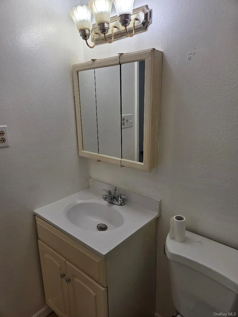 255-24 147 Drive Drive, New York, NY, 1 Bedroom Bedrooms, 3 Room Rooms,1 BathroomBathrooms,Residential Lease,For Rent,147 Drive,0,1055540 255-24 147 Drive Drive, New York, NY, 1 Bedroom Bedrooms, 3 Room Rooms,1 BathroomBathrooms,Residential Lease,For Rent,147 Drive,0,1055540